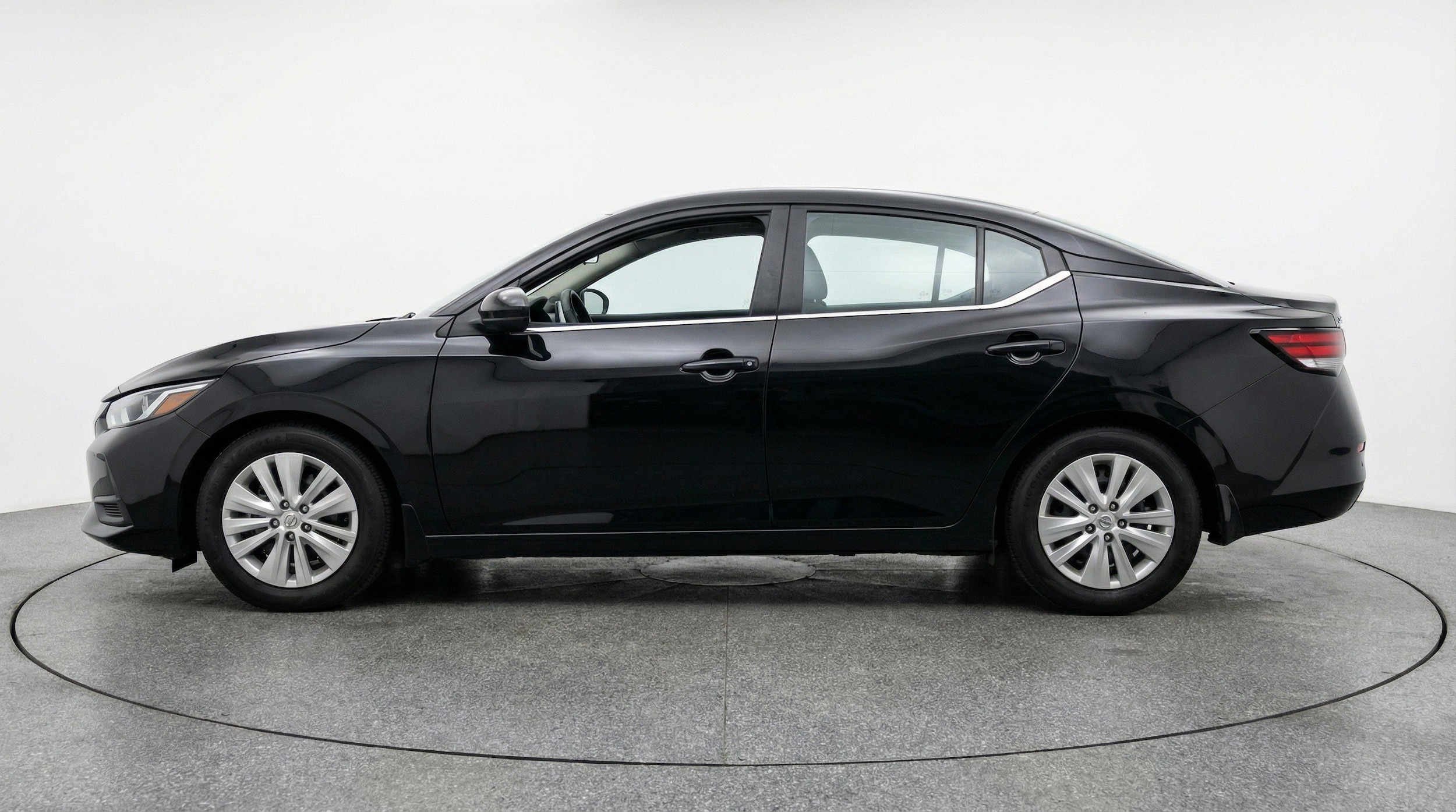 Thumbnail: 2025 Nissan Sentra - 5