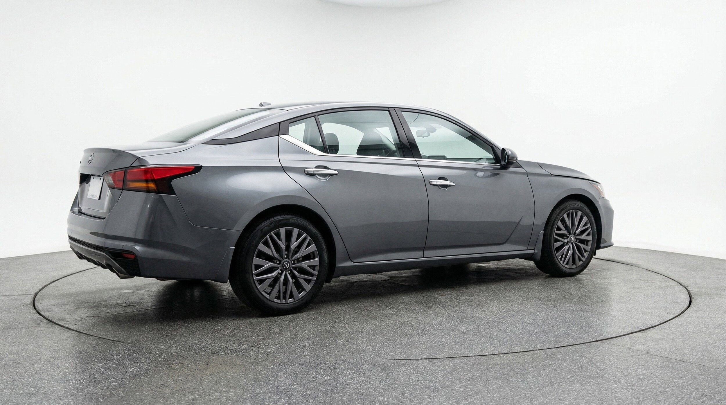 Thumbnail: 2025 Nissan Altima - 9