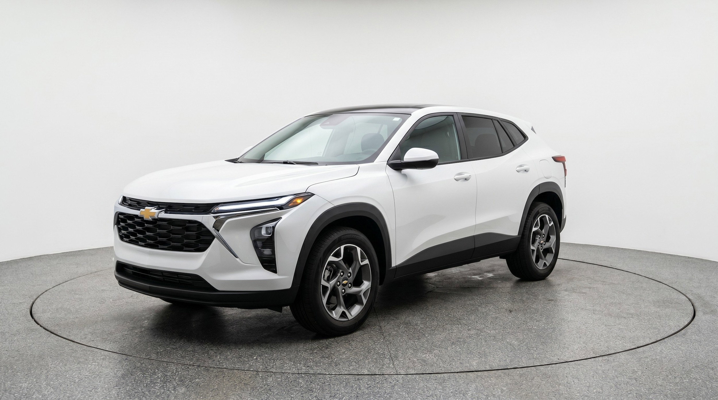 Thumbnail: 2025 Chevrolet Trax - 3