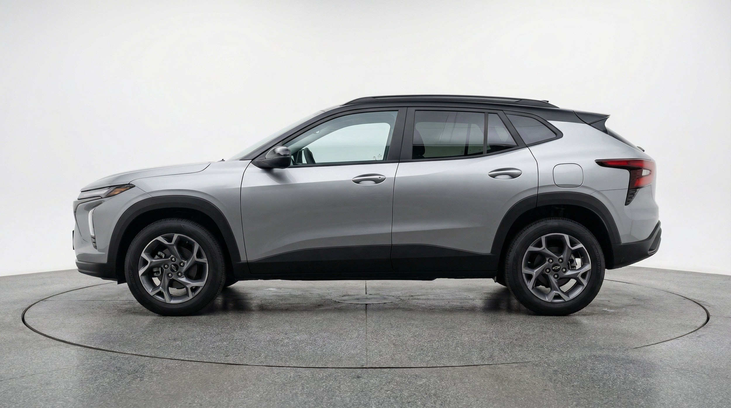 Thumbnail: 2025 Chevrolet Trax - 5