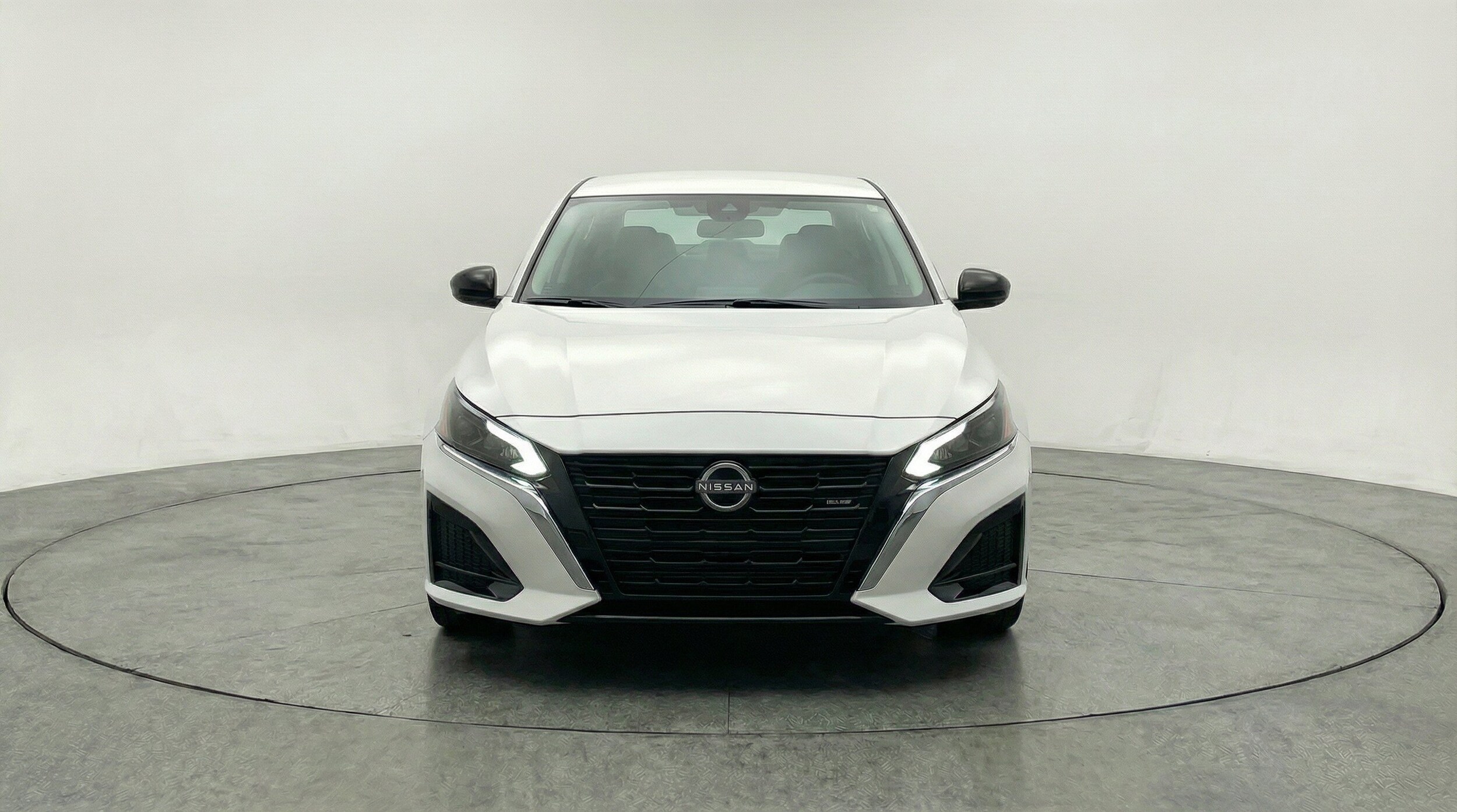 Thumbnail: 2025 Nissan Altima - 2