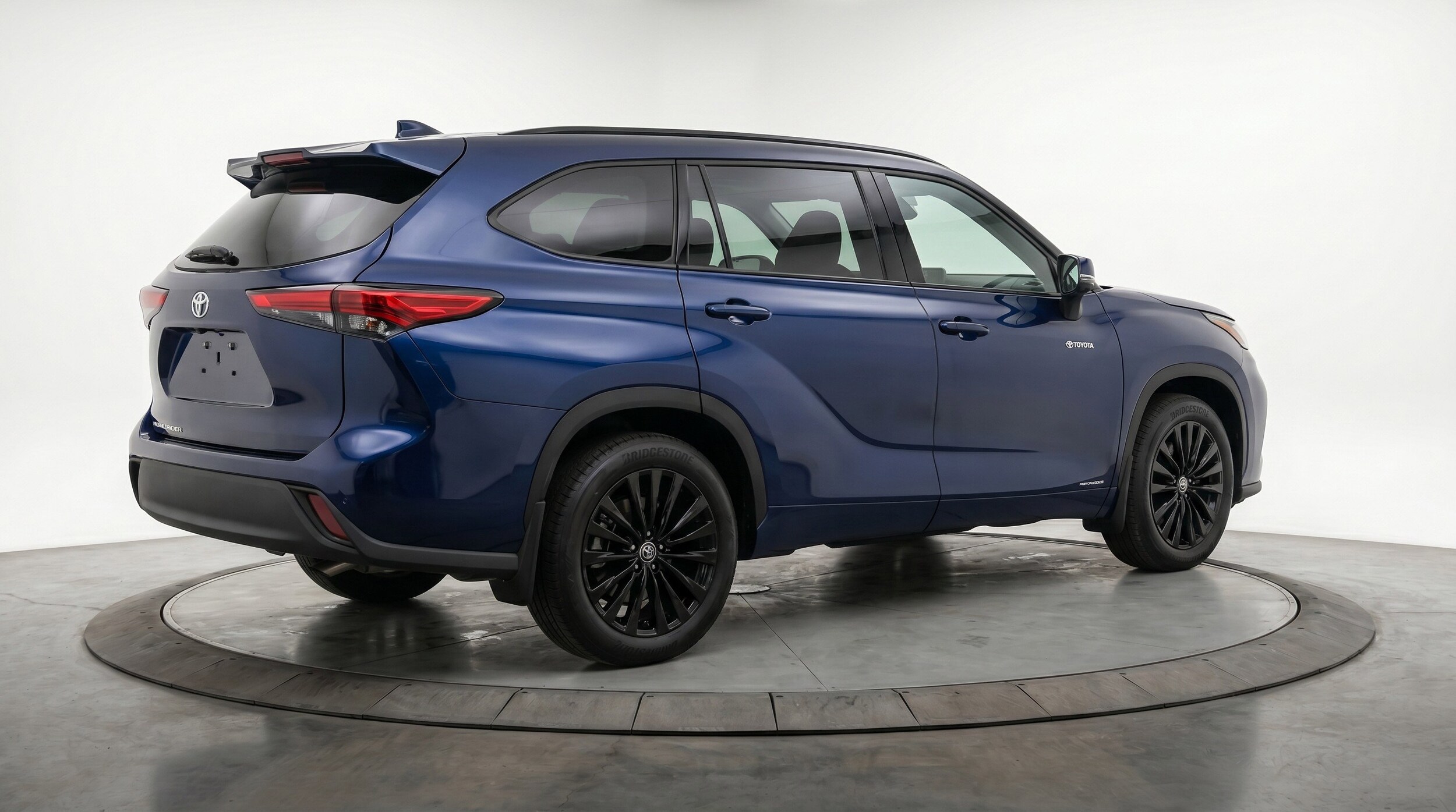 Thumbnail: 2025 Toyota Highlander - 9