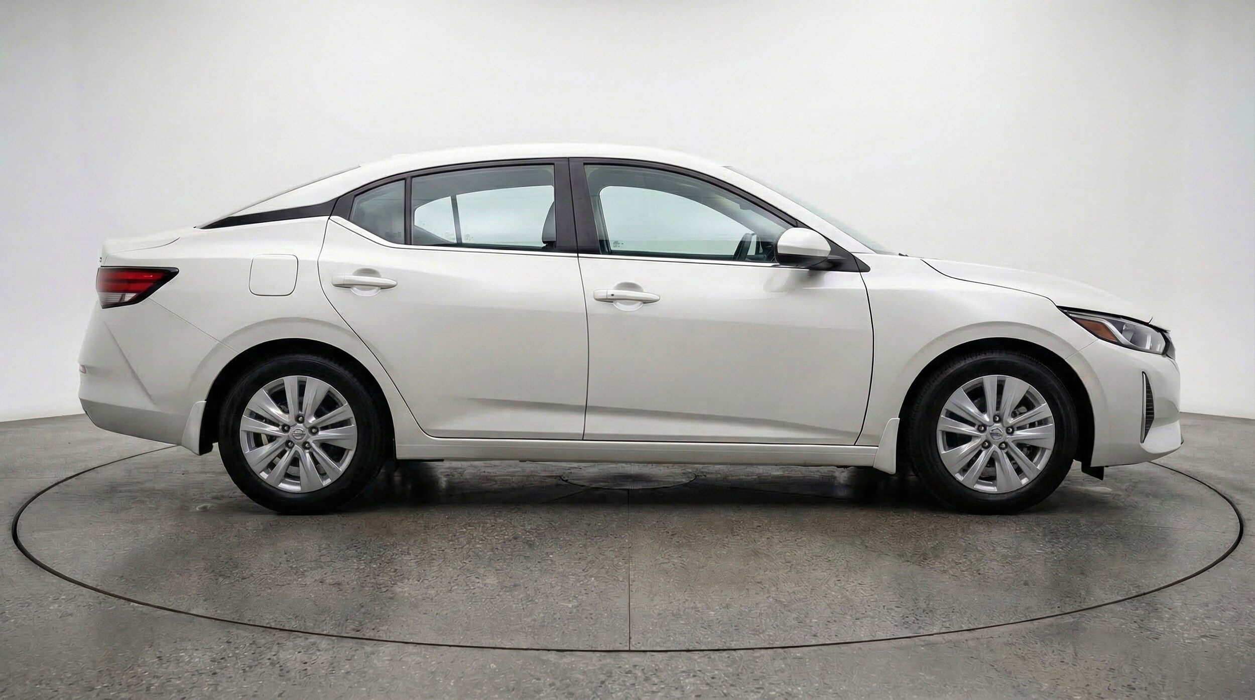 Thumbnail: 2025 Nissan Sentra - 11