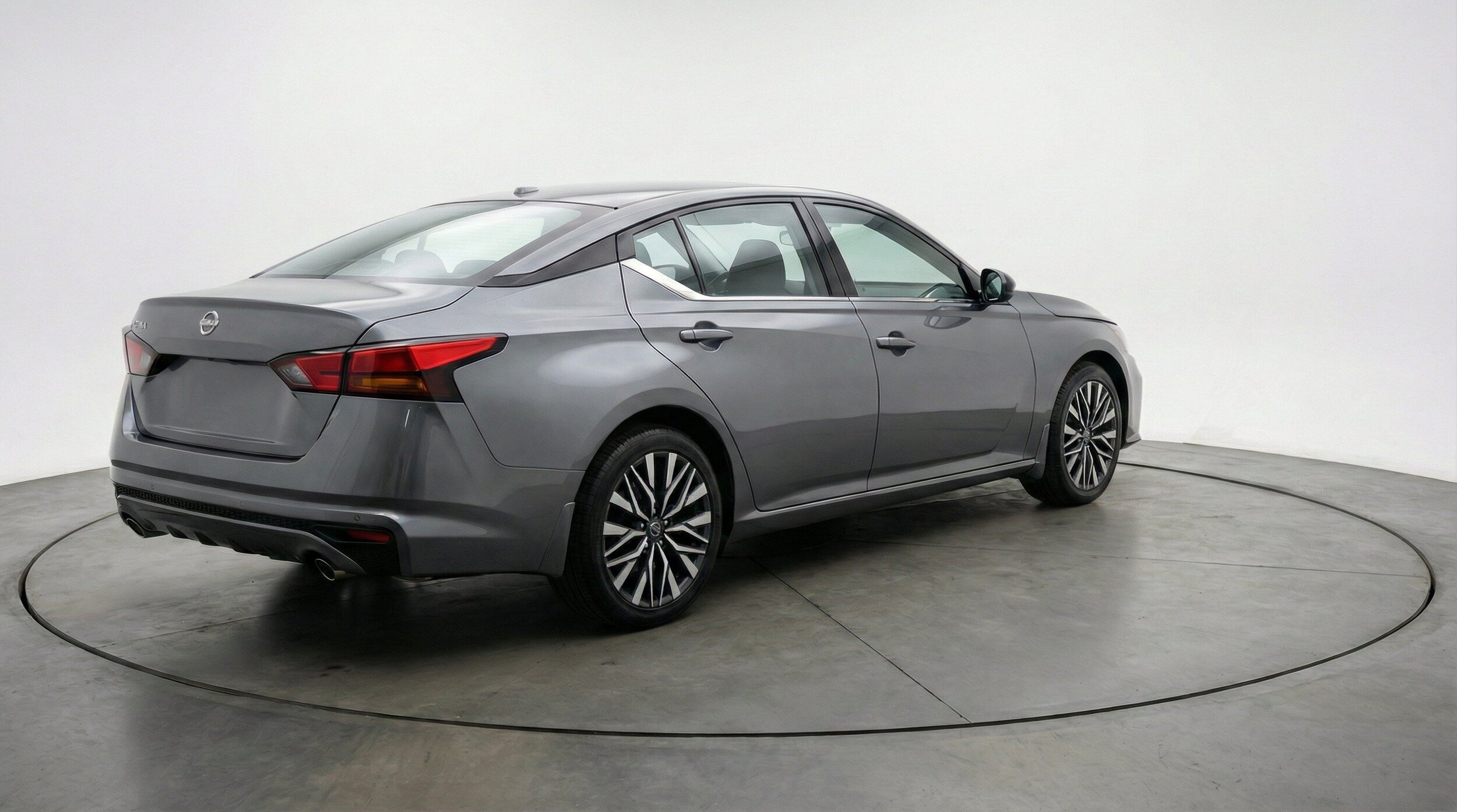 Thumbnail: 2025 Nissan Altima - 9