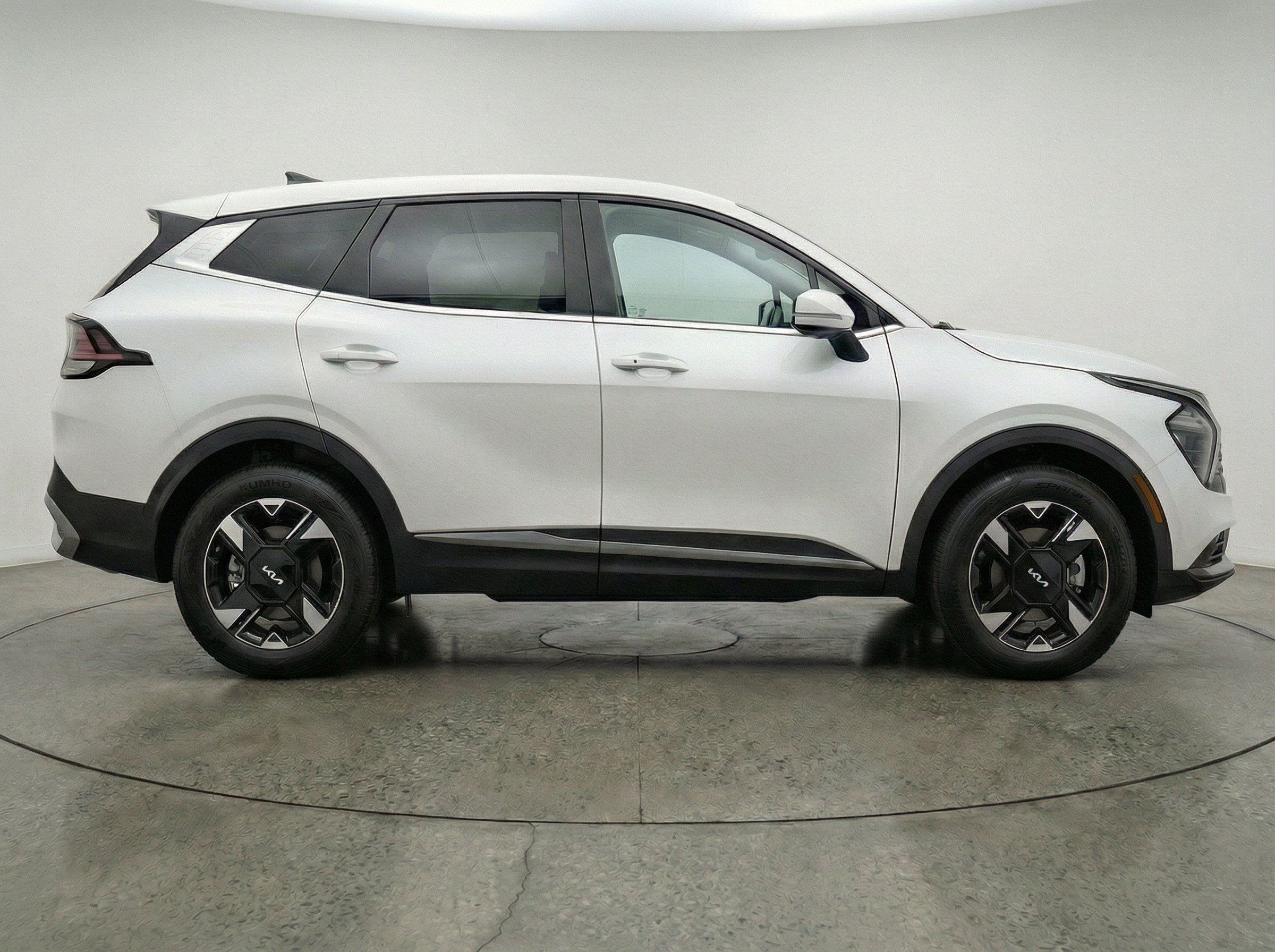 Thumbnail: 2026 Kia Sportage - 10