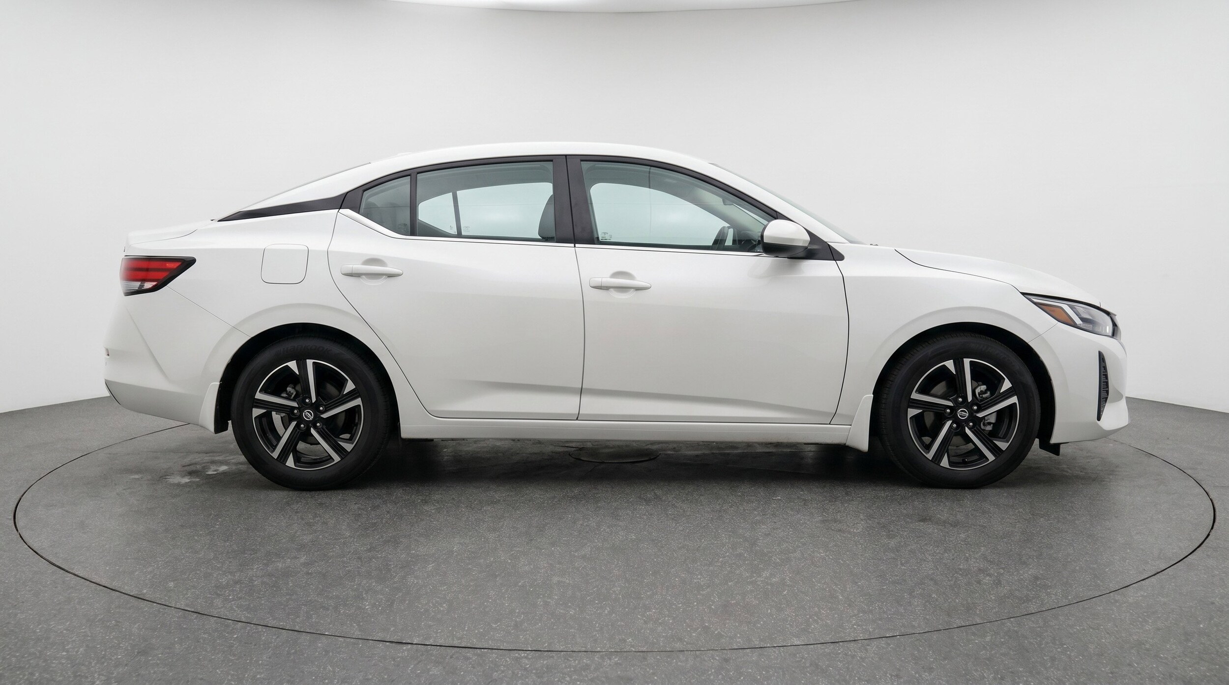 Thumbnail: 2025 Nissan Sentra - 11