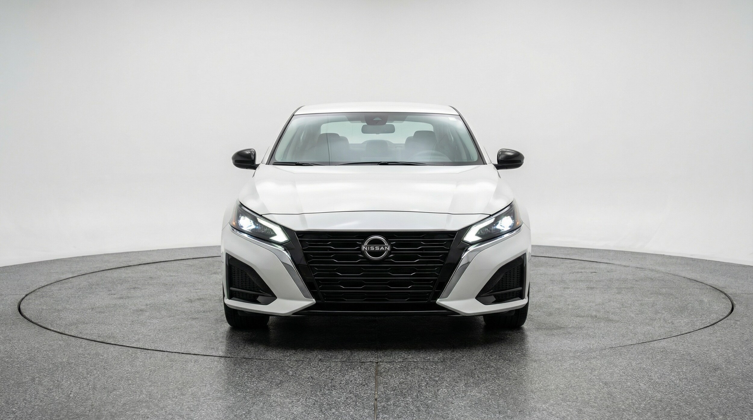 Thumbnail: 2025 Nissan Altima - 2