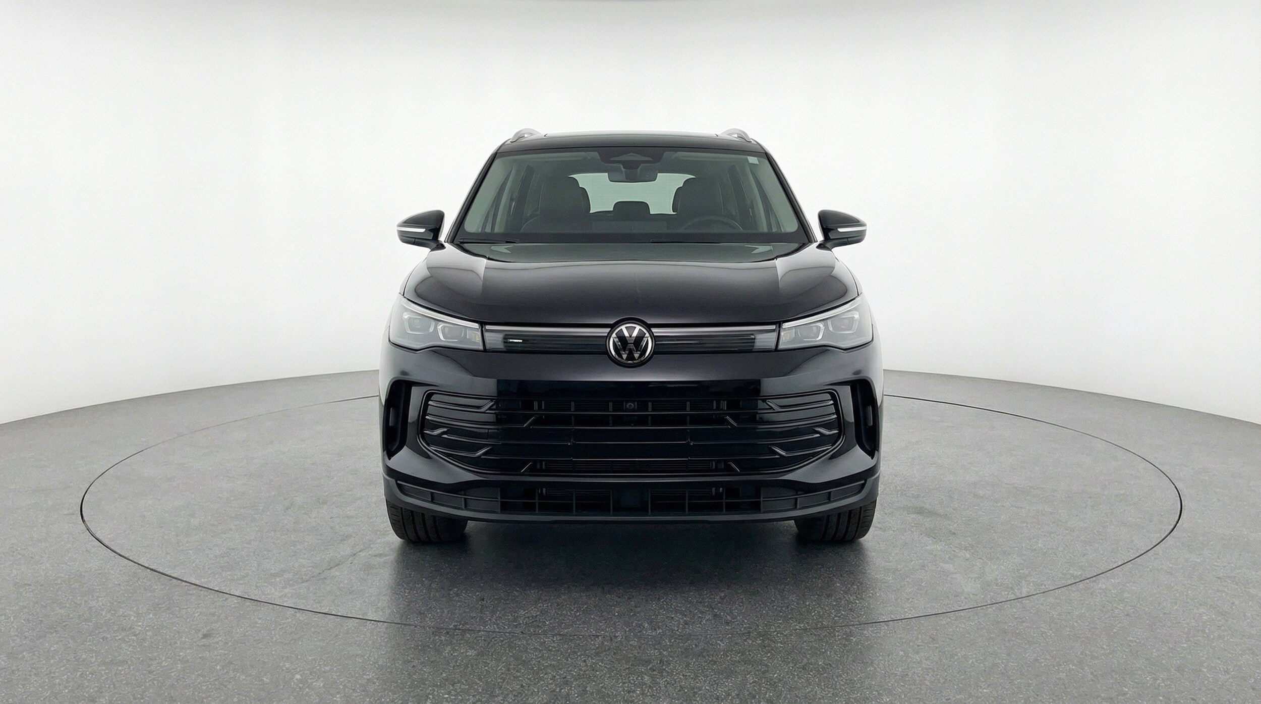 Thumbnail: 2026 Volkswagen Tiguan - 2