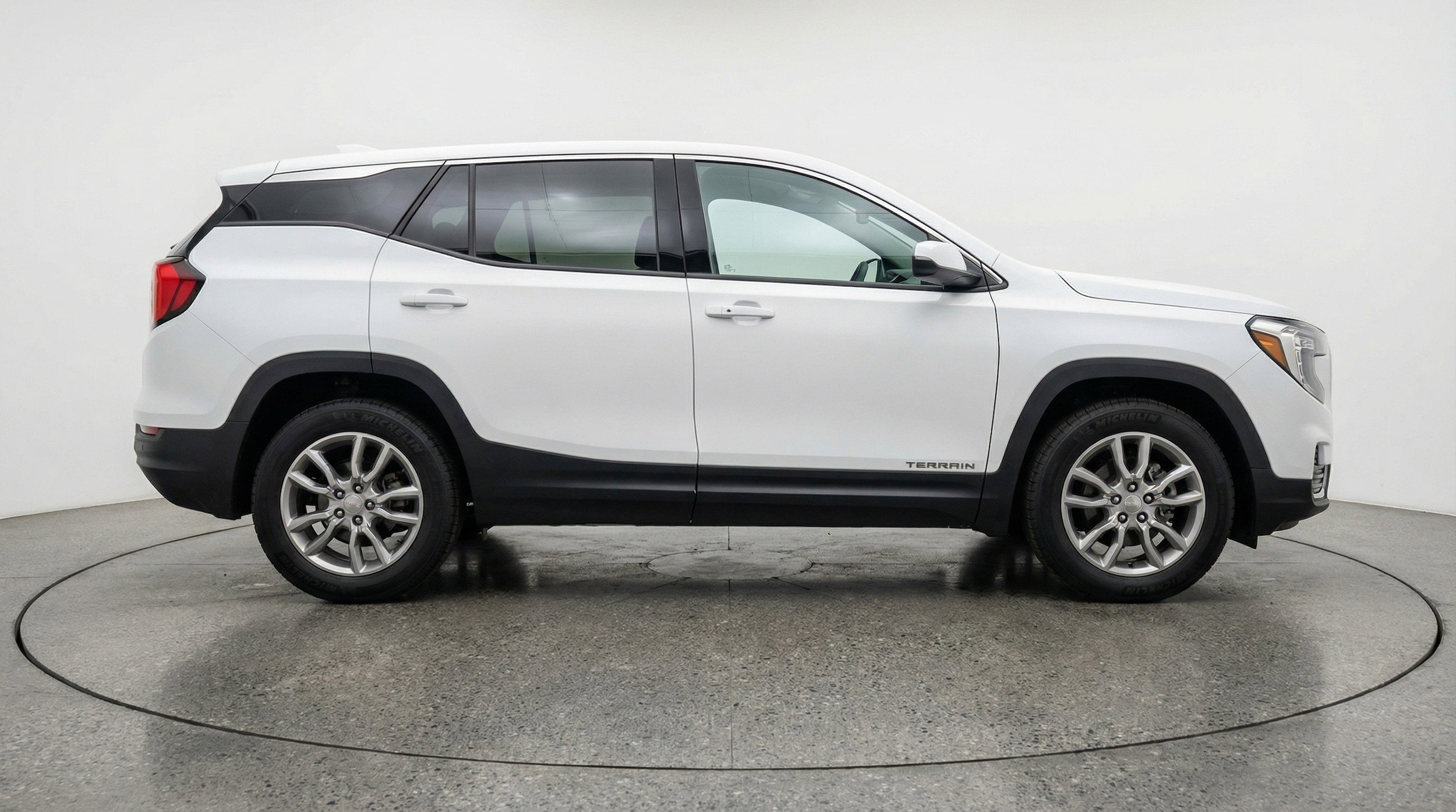 Thumbnail: 2024 GMC Terrain - 11