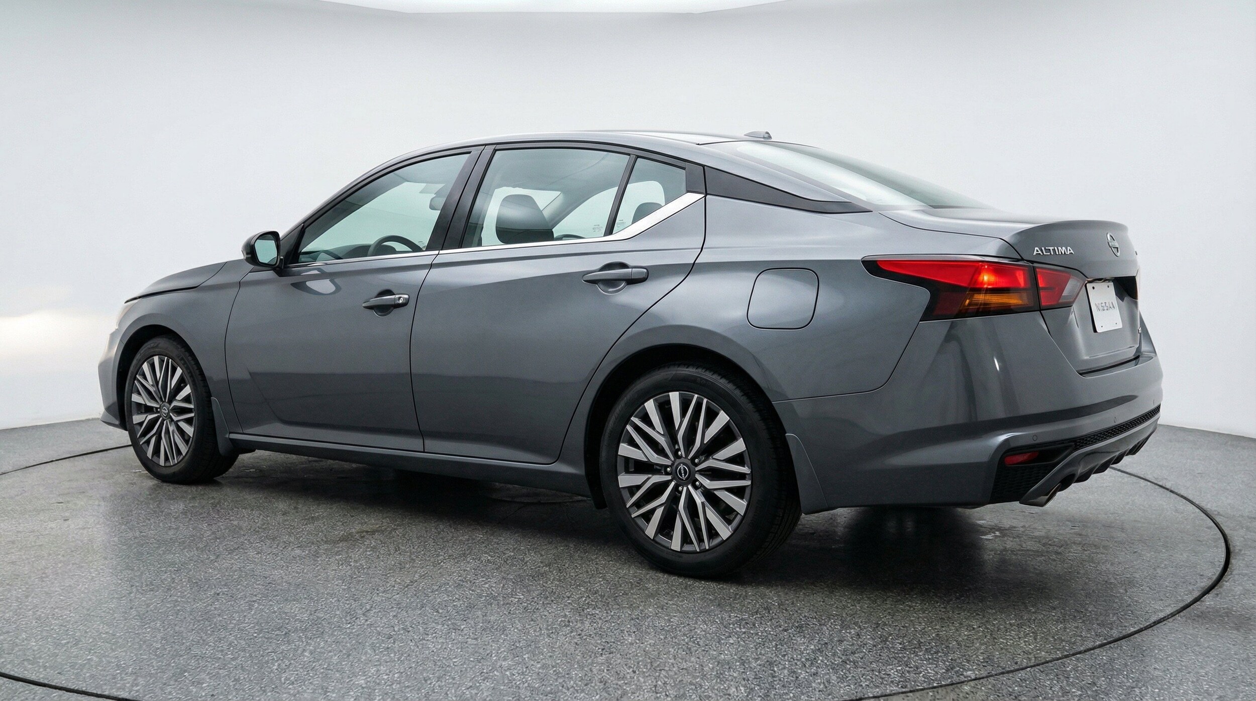 Thumbnail: 2025 Nissan Altima - 6