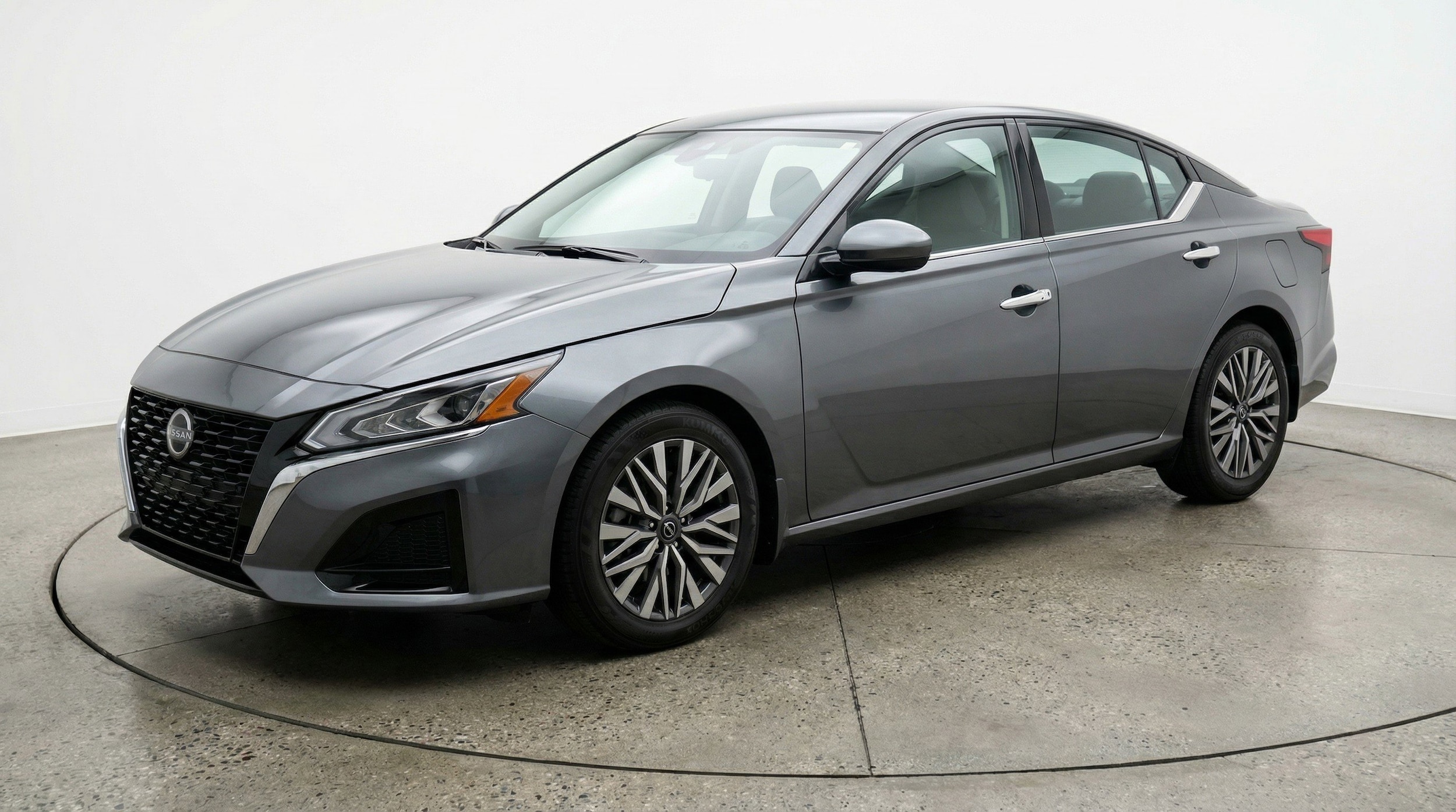 Thumbnail: 2025 Nissan Altima - 3