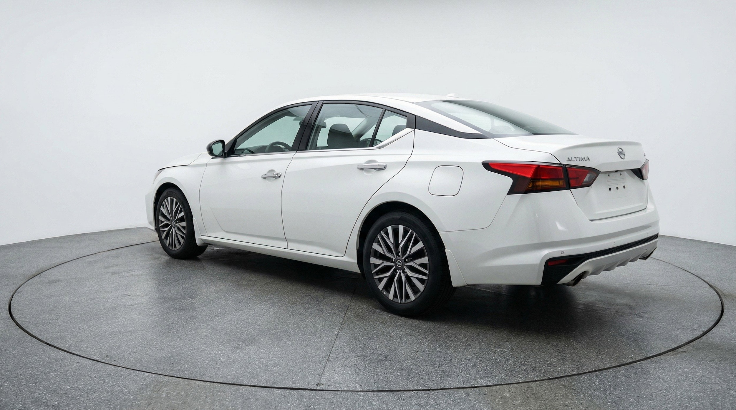 Thumbnail: 2025 Nissan Altima - 6