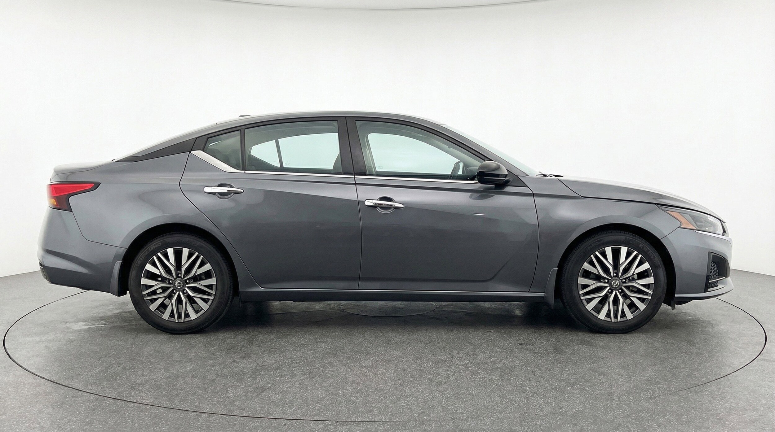 Thumbnail: 2025 Nissan Altima - 11