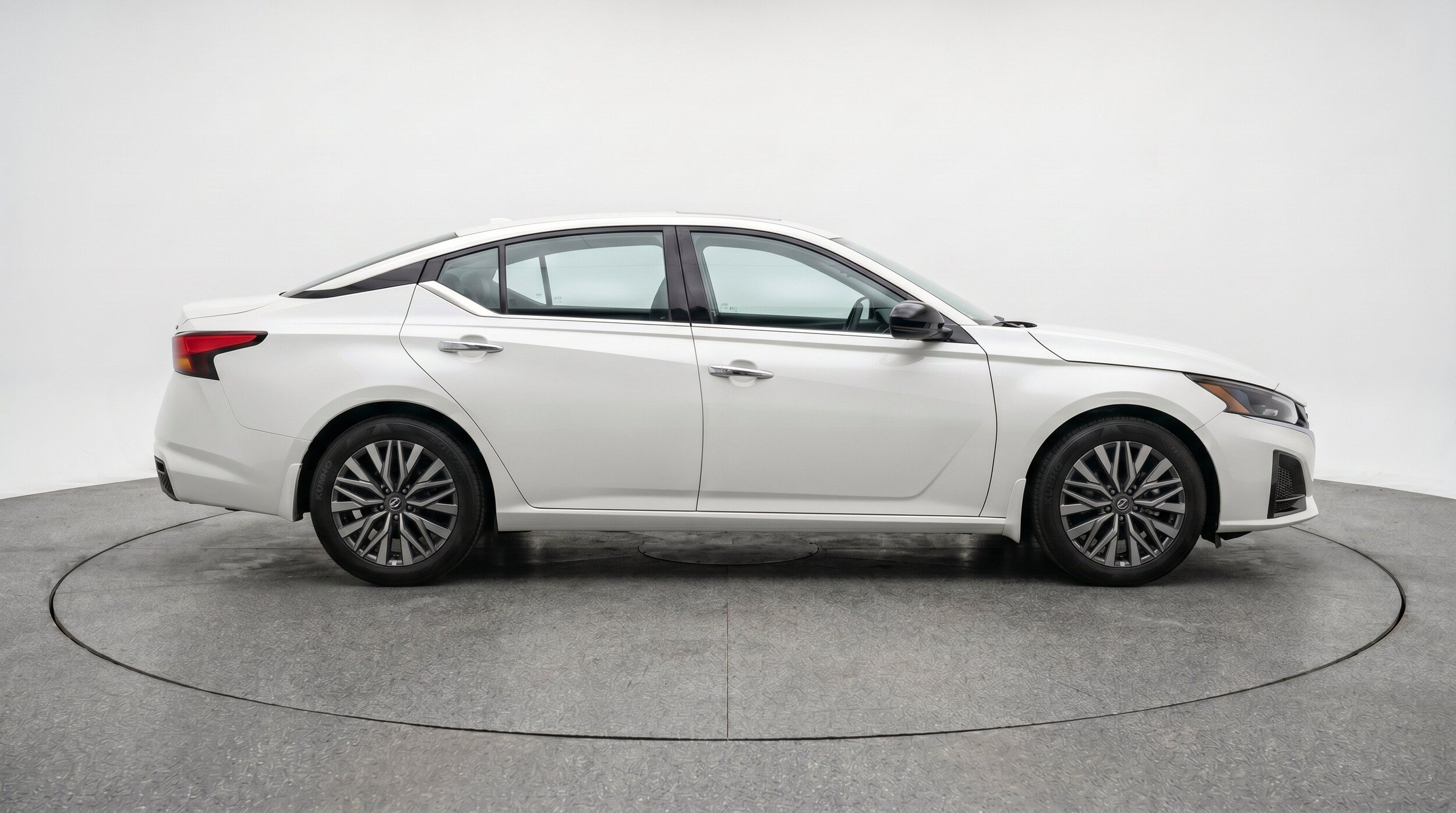 Thumbnail: 2025 Nissan Altima - 11