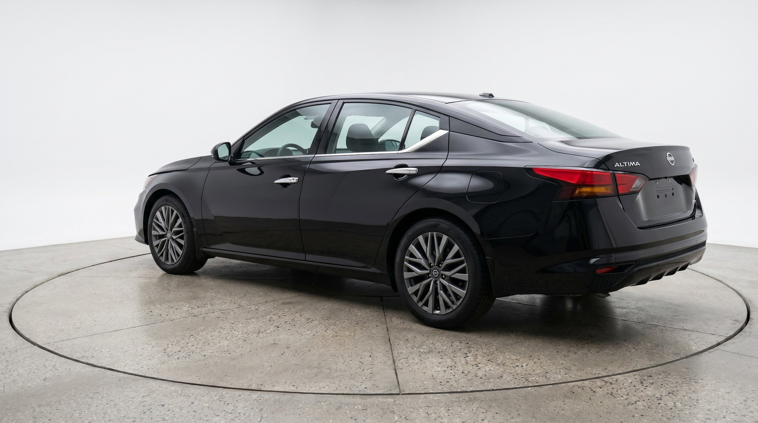 Thumbnail: 2025 Nissan Altima - 6