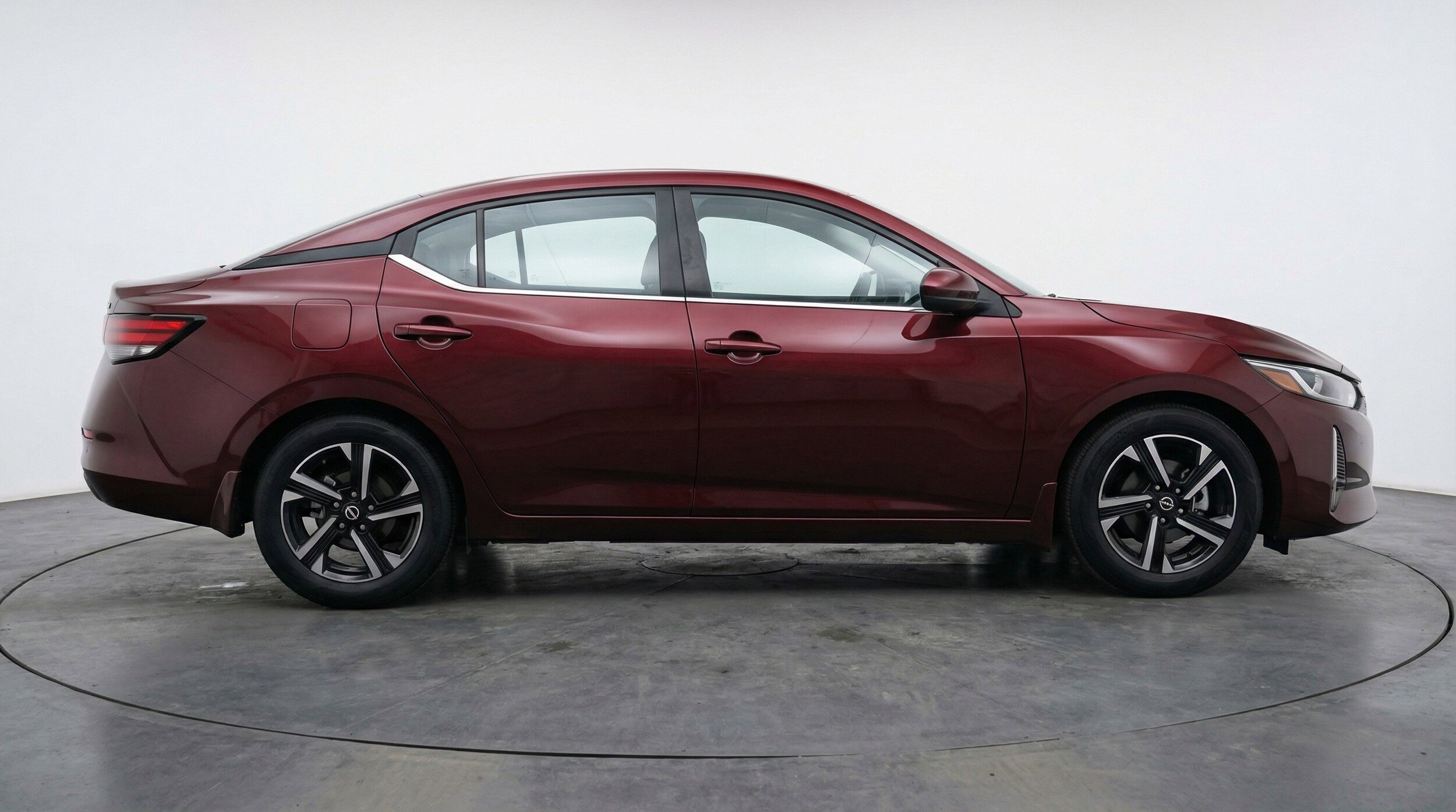 Thumbnail: 2025 Nissan Sentra - 11
