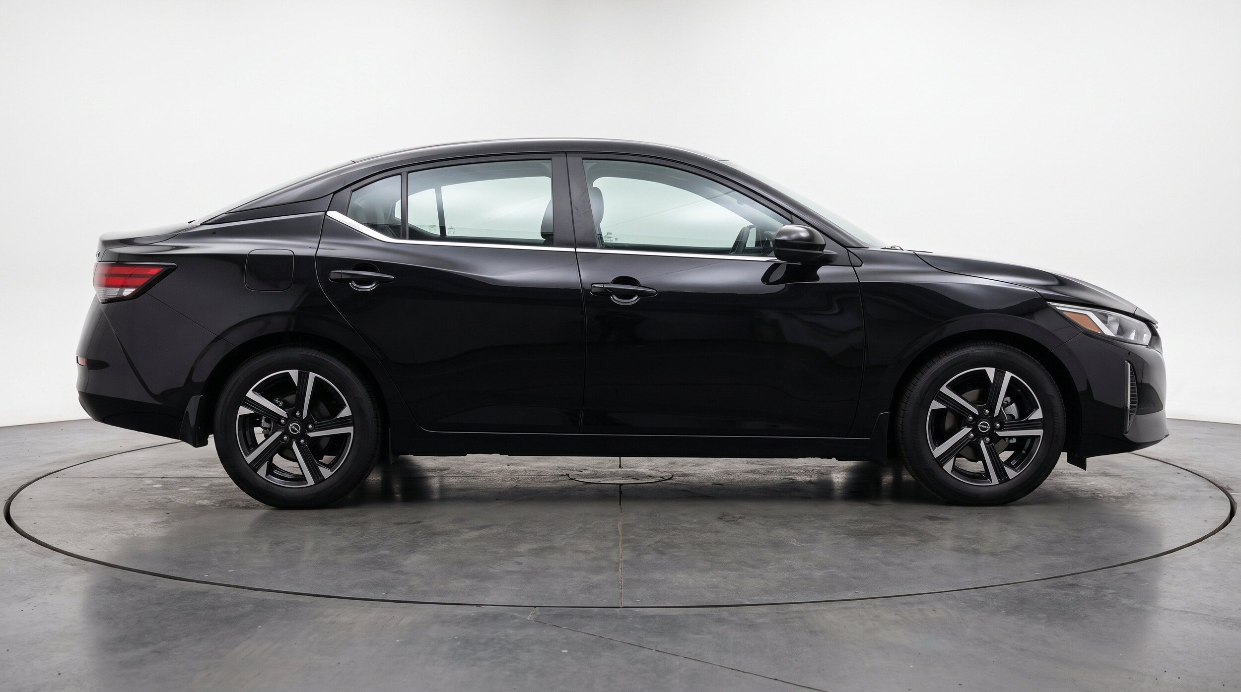 Thumbnail: 2025 Nissan Sentra - 11