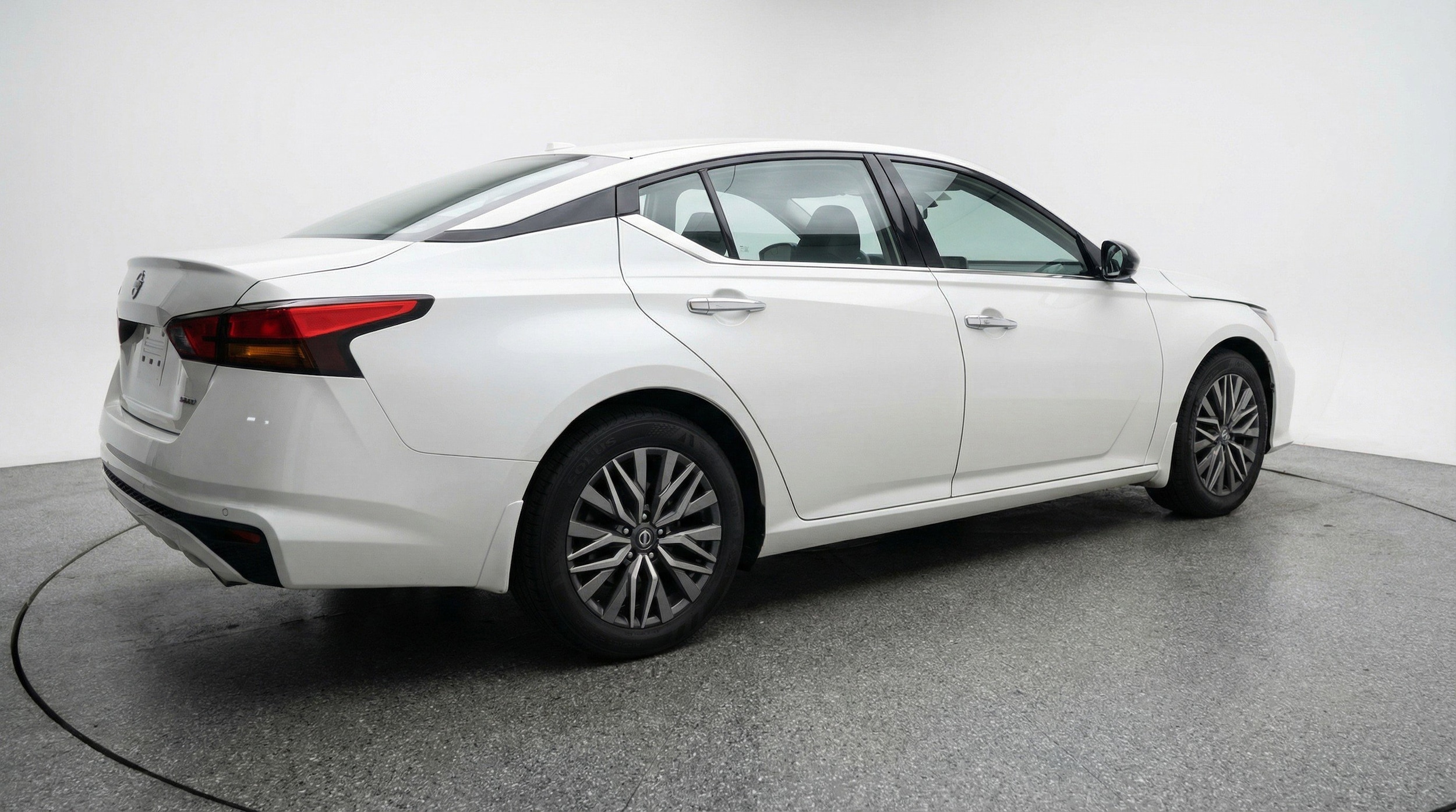 Thumbnail: 2025 Nissan Altima - 9