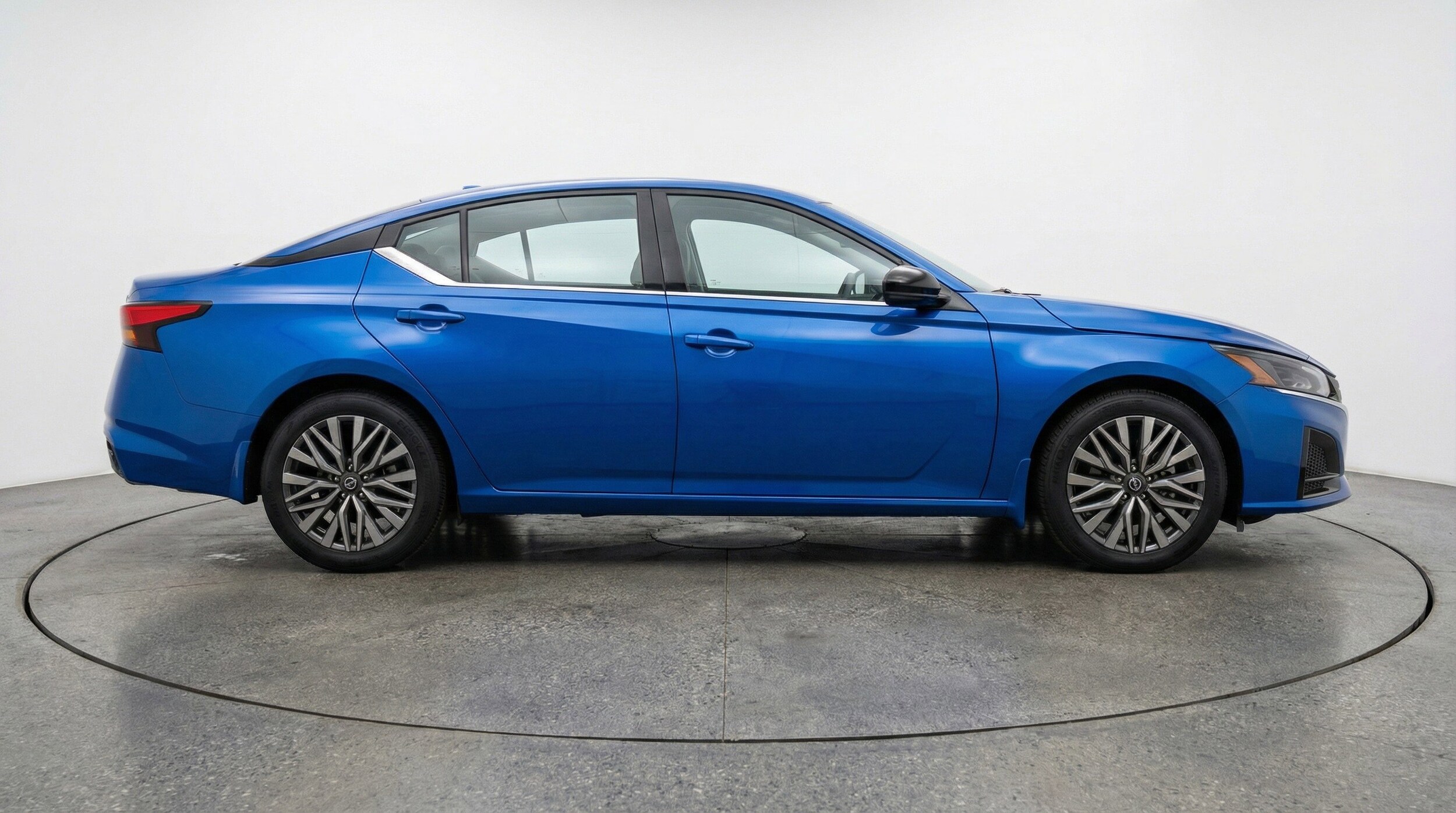 Thumbnail: 2025 Nissan Altima - 11