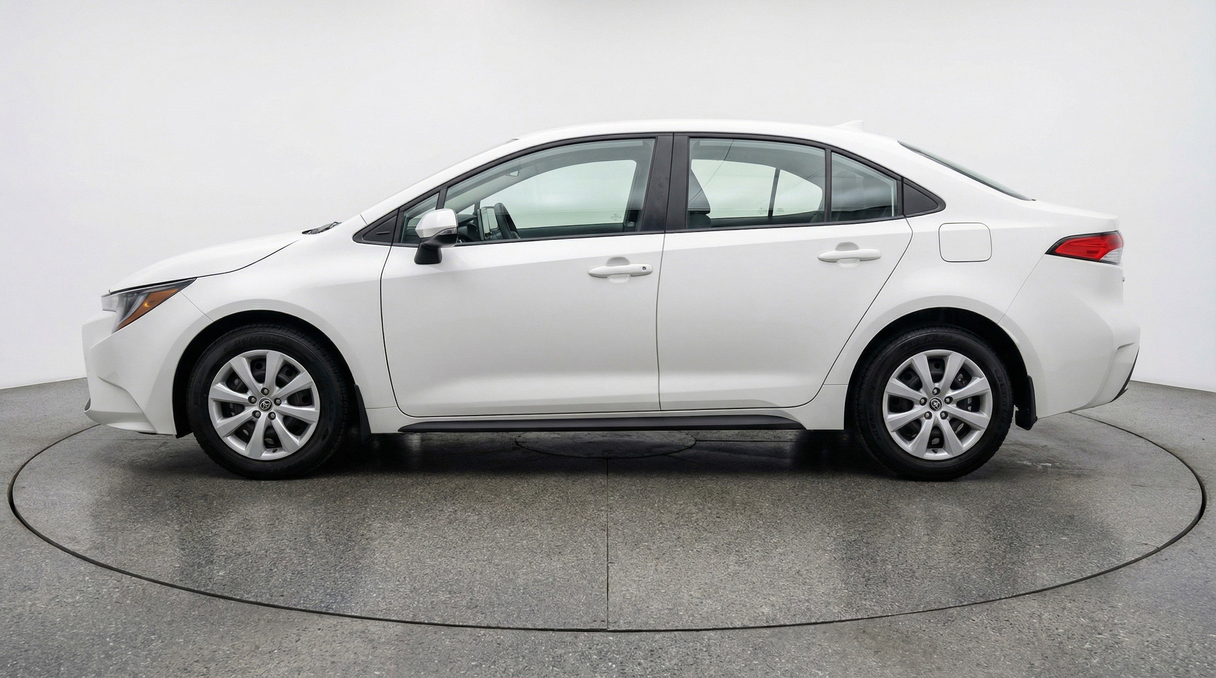 Thumbnail: 2025 Toyota Corolla - 5