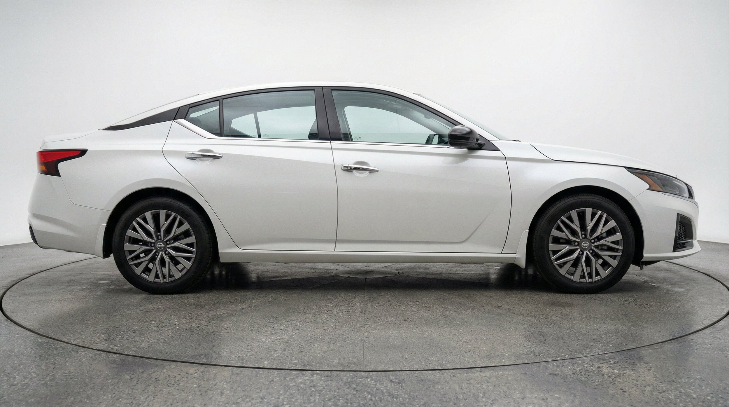 Thumbnail: 2025 Nissan Altima - 11