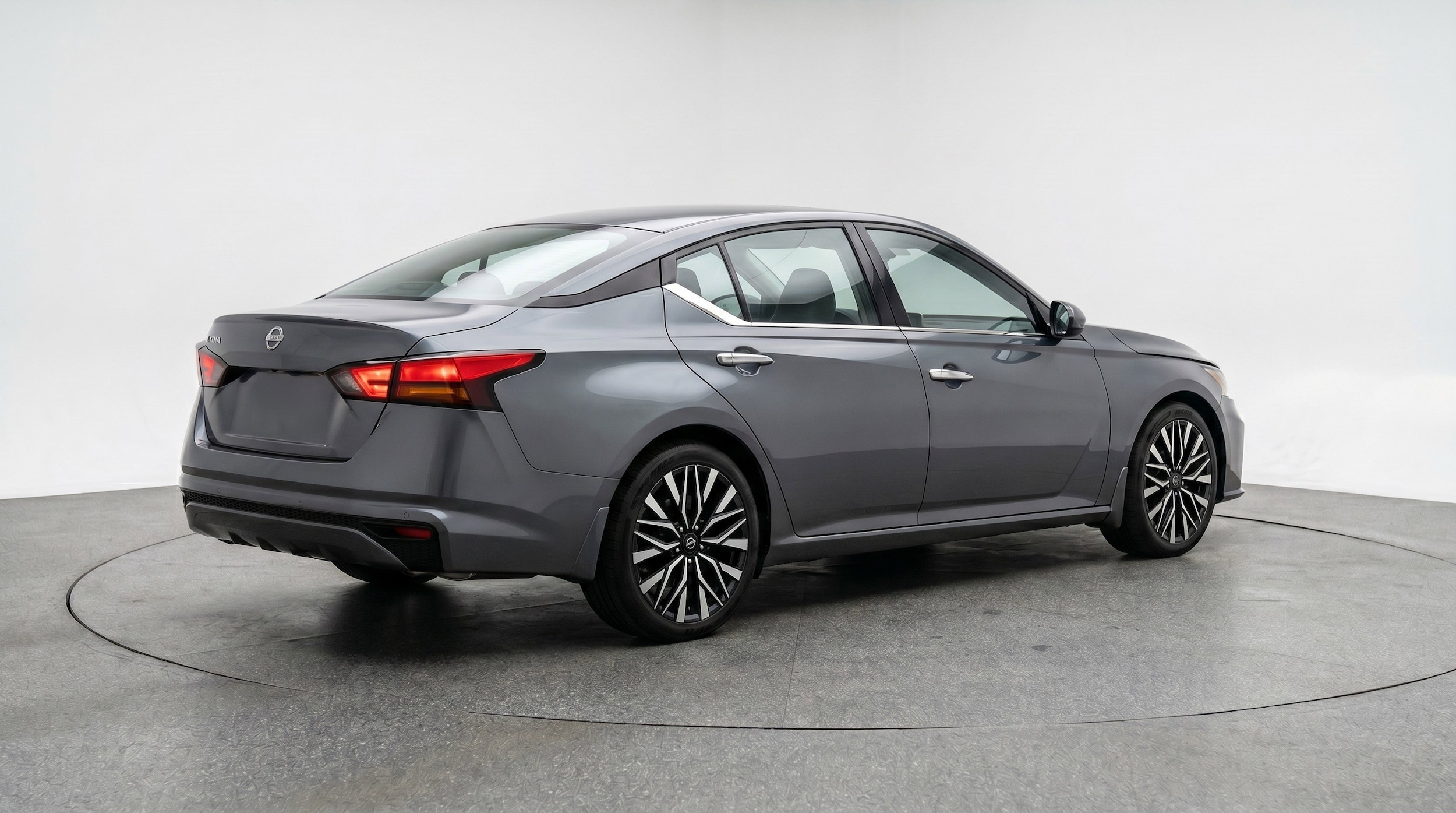 Thumbnail: 2025 Nissan Altima - 9