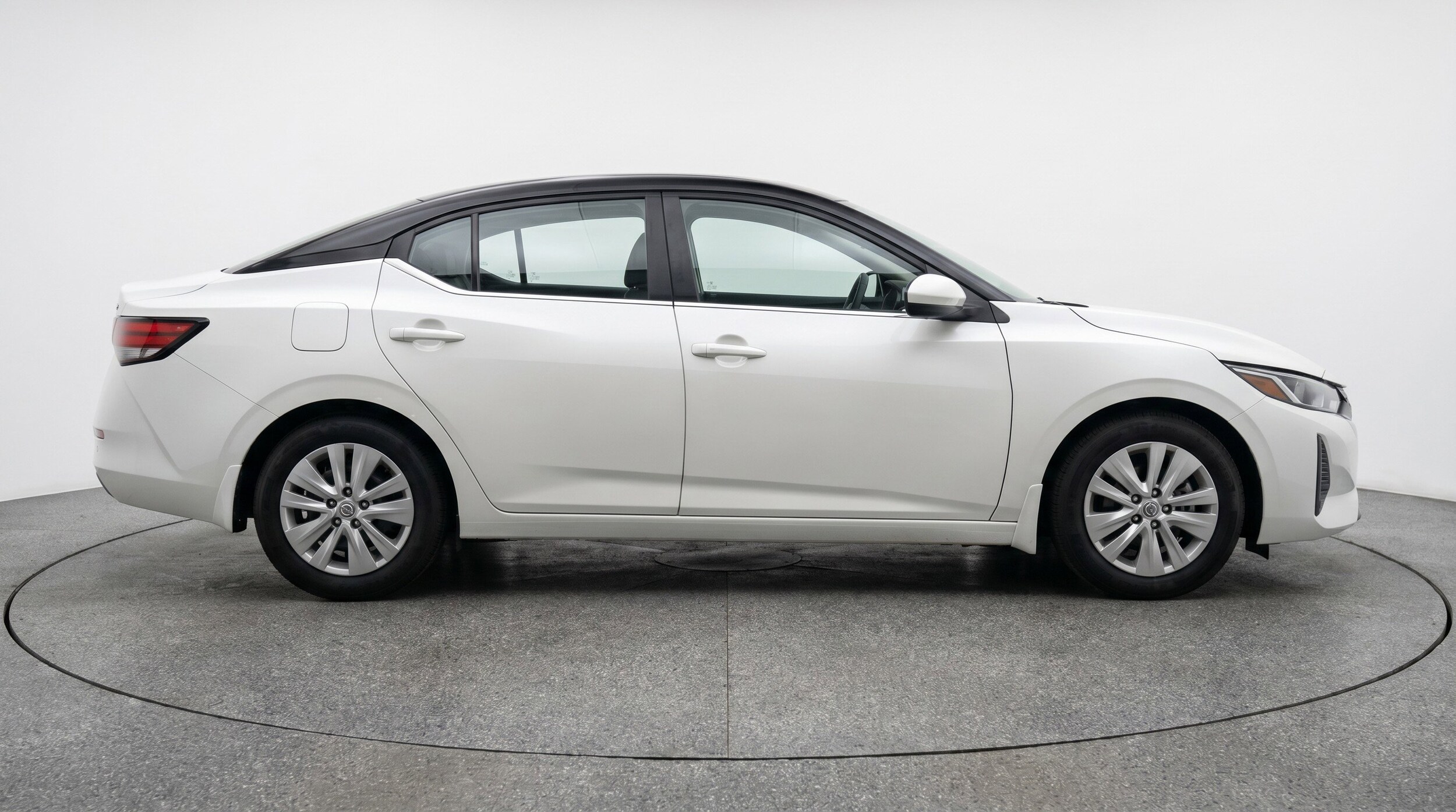 Thumbnail: 2025 Nissan Sentra - 11