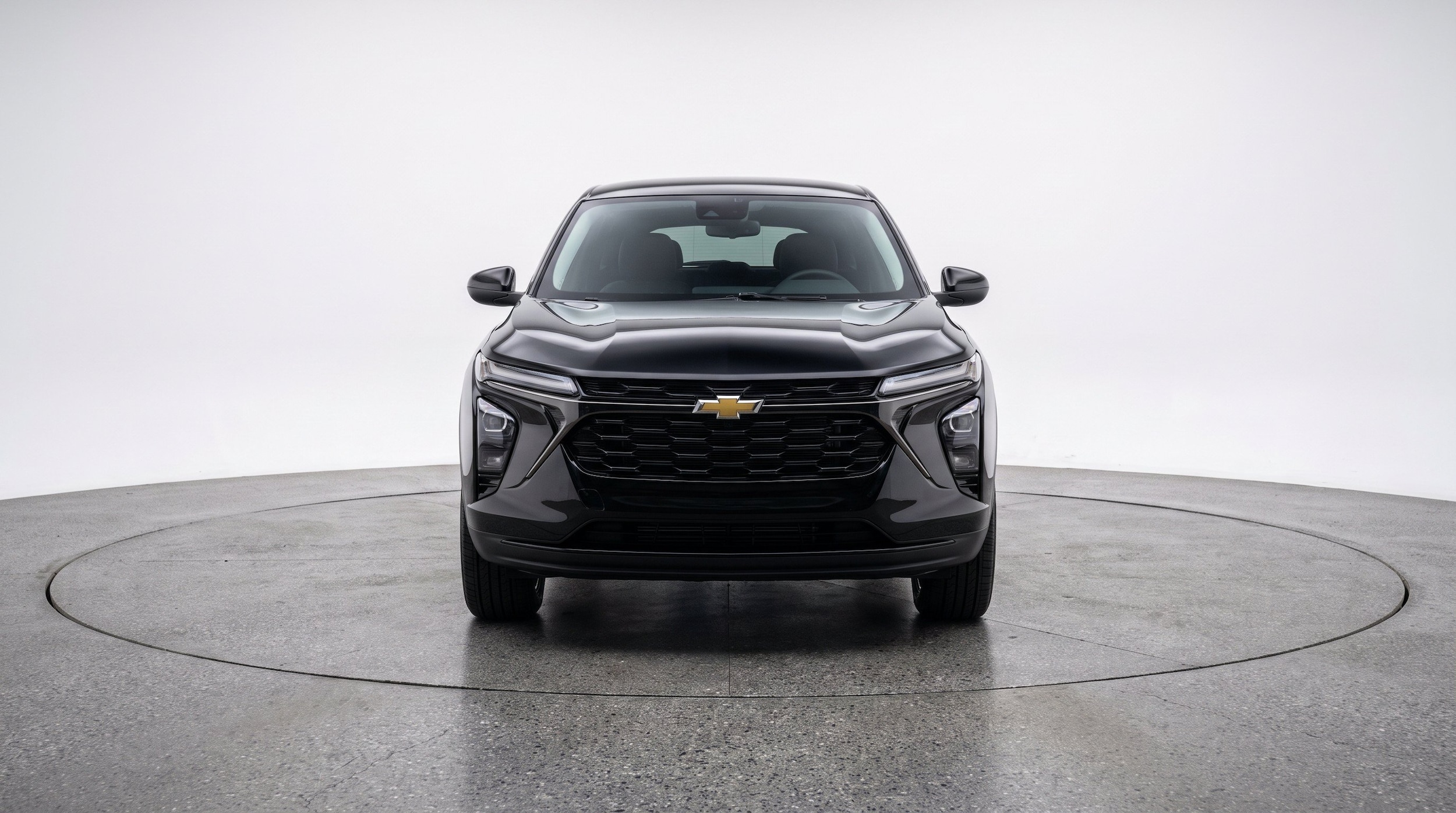 Thumbnail: 2025 Chevrolet Trax - 2