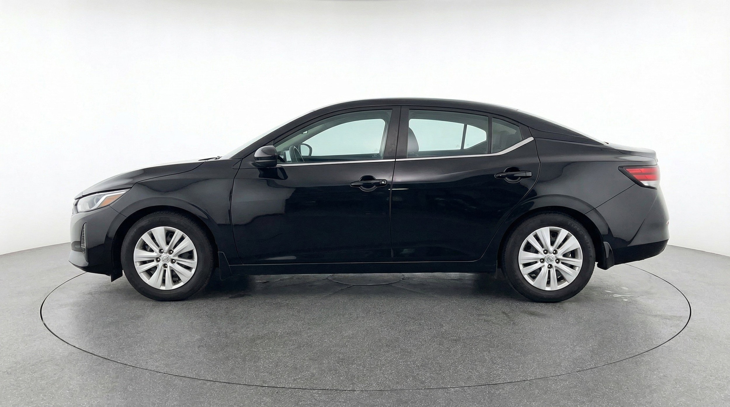 Thumbnail: 2025 Nissan Sentra - 5