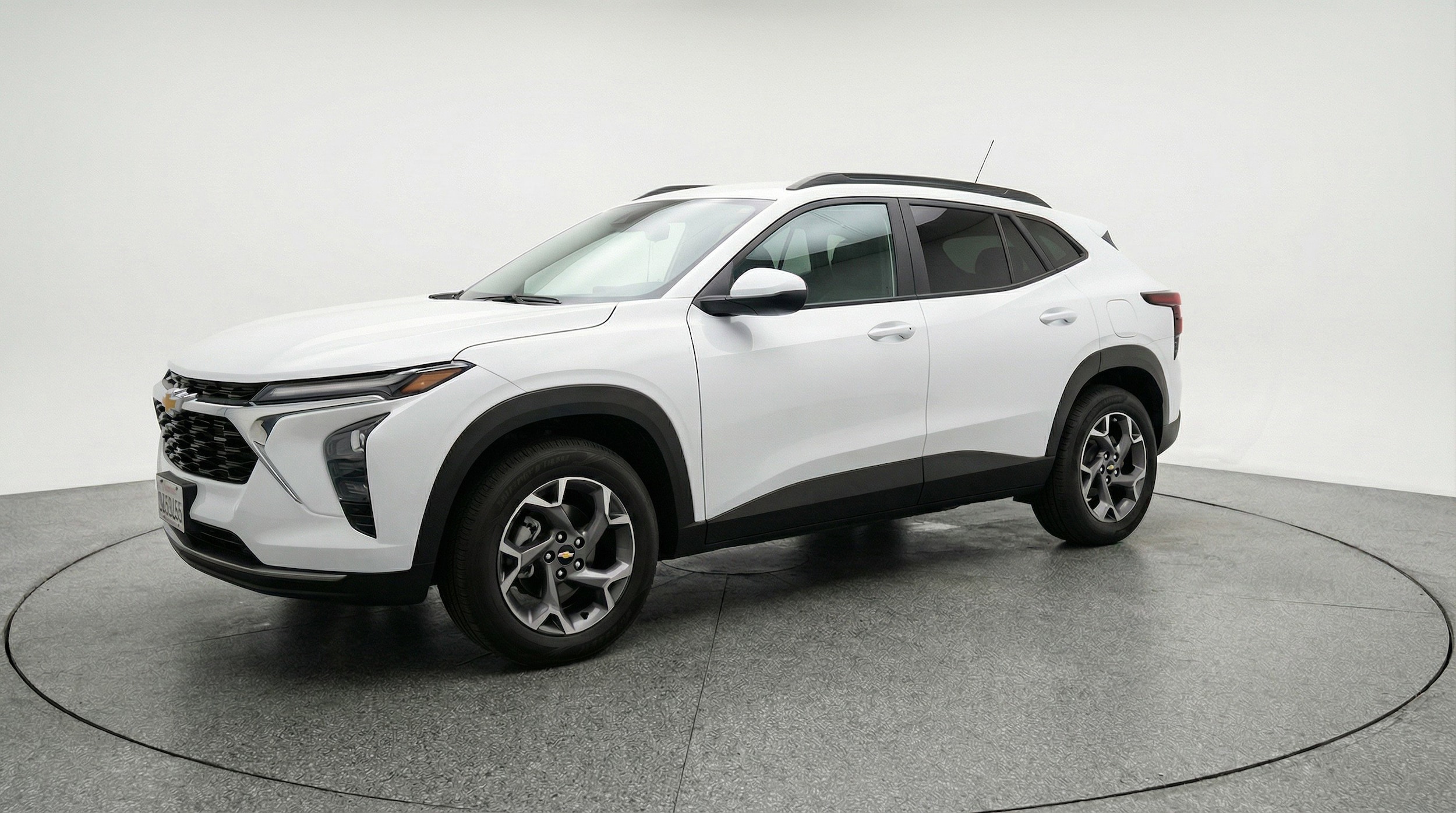 Thumbnail: 2025 Chevrolet Trax - 3