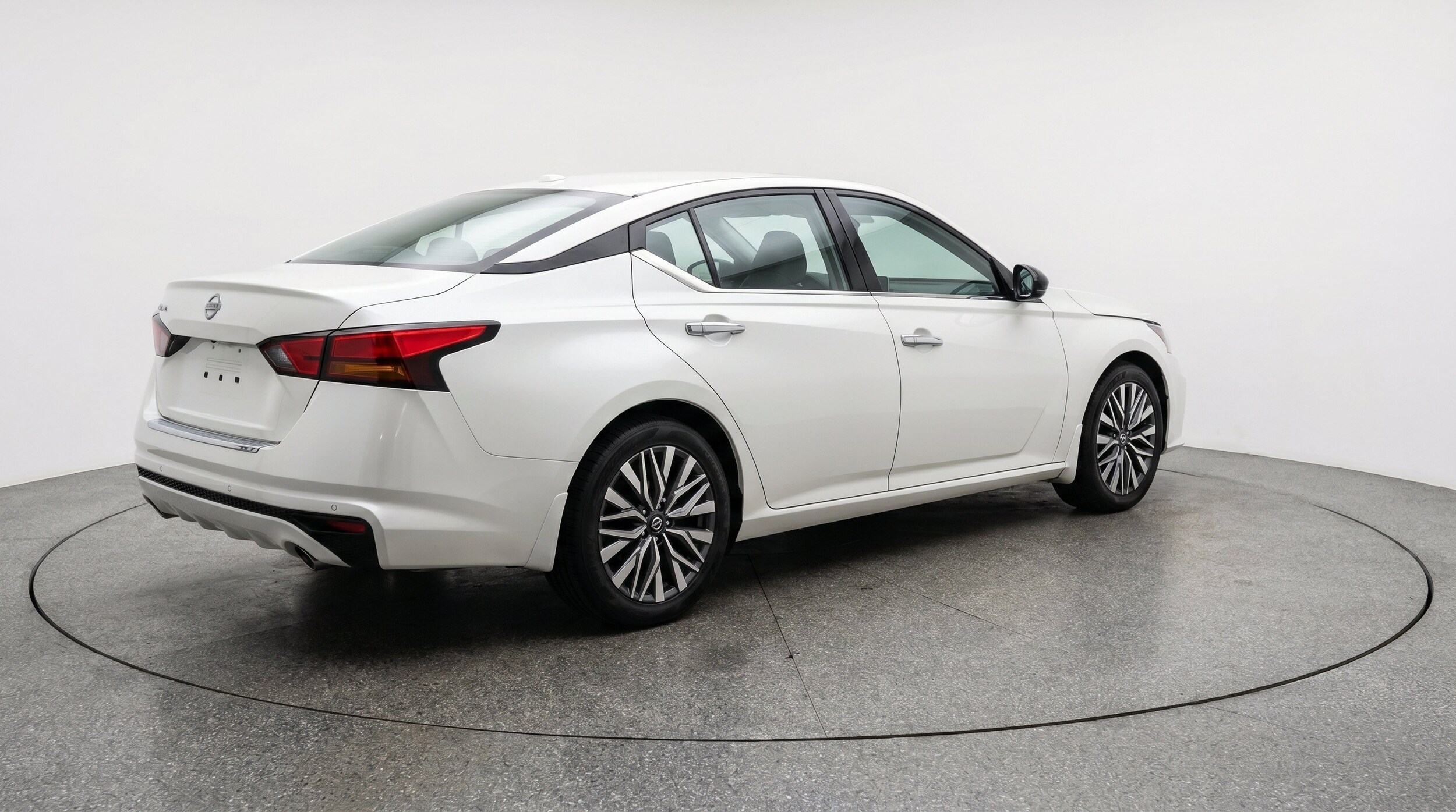 Thumbnail: 2025 Nissan Altima - 9