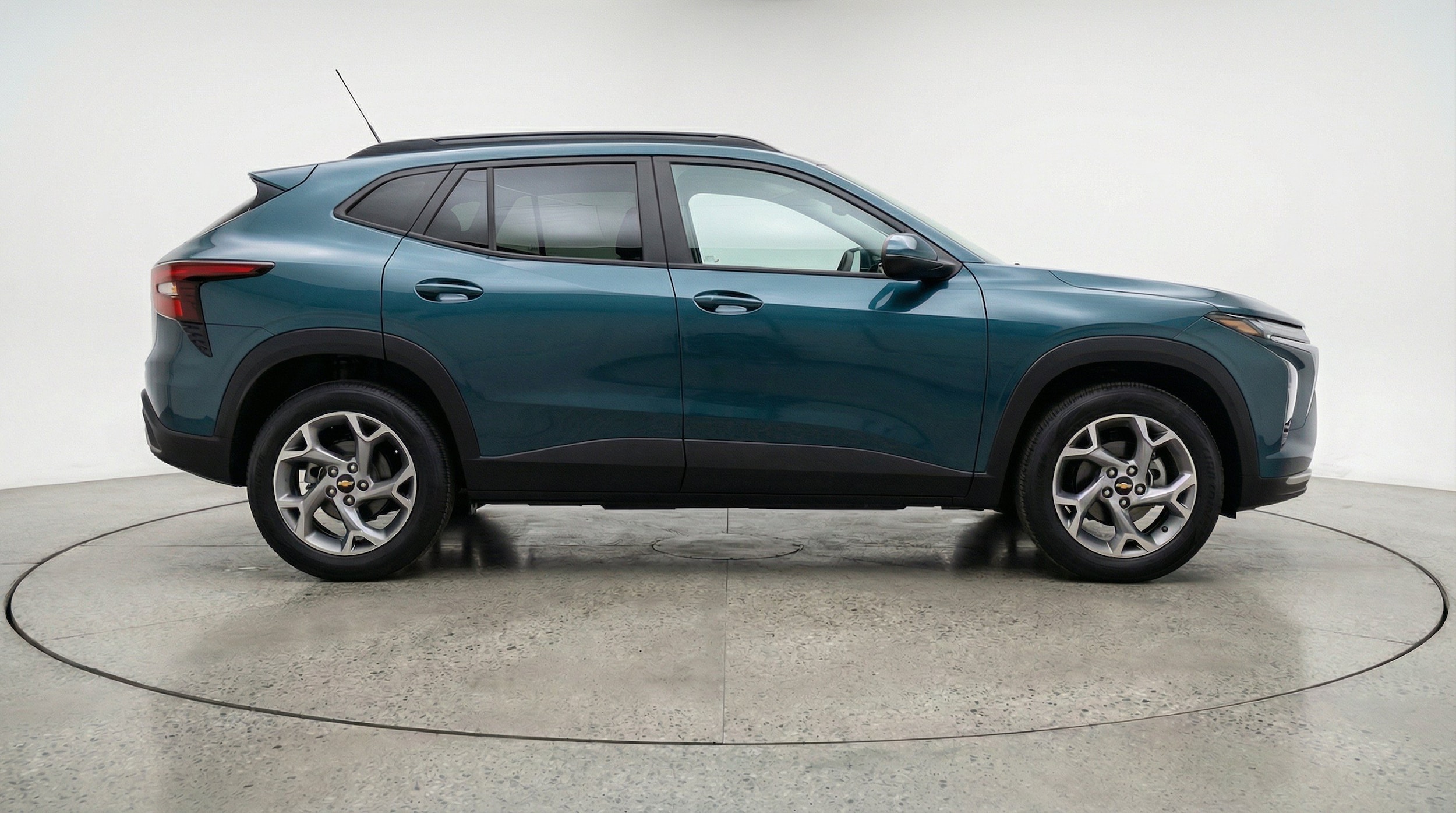 Thumbnail: 2025 Chevrolet Trax - 11