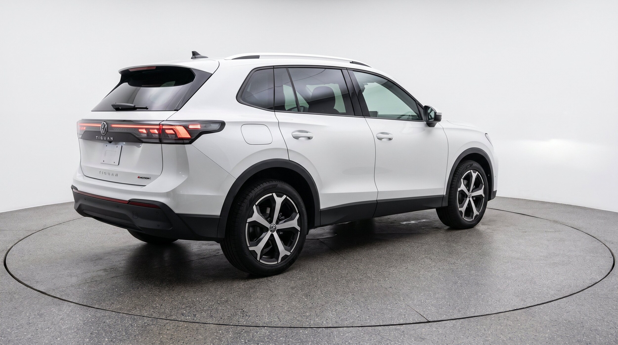 Thumbnail: 2026 Volkswagen Tiguan - 9