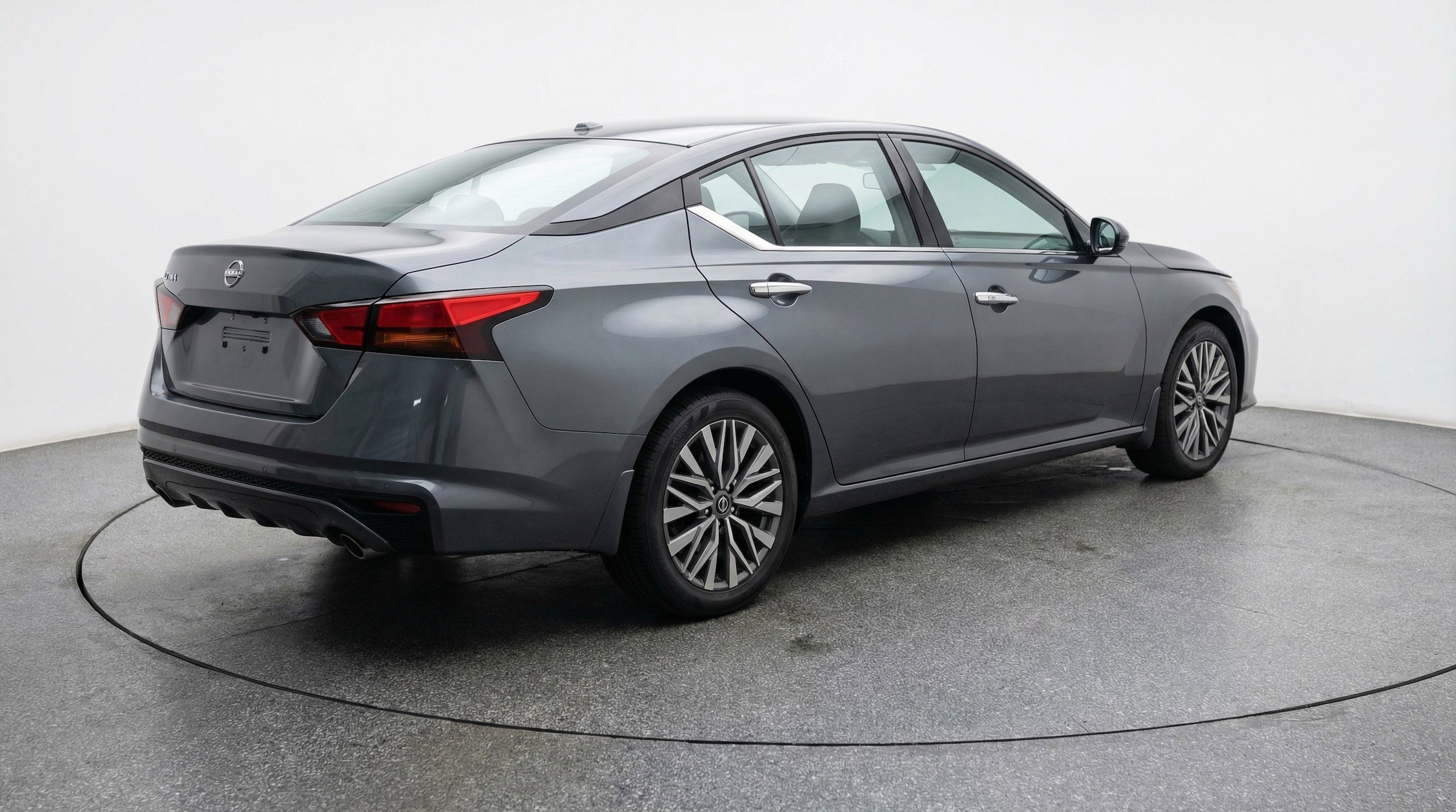 Thumbnail: 2025 Nissan Altima - 9