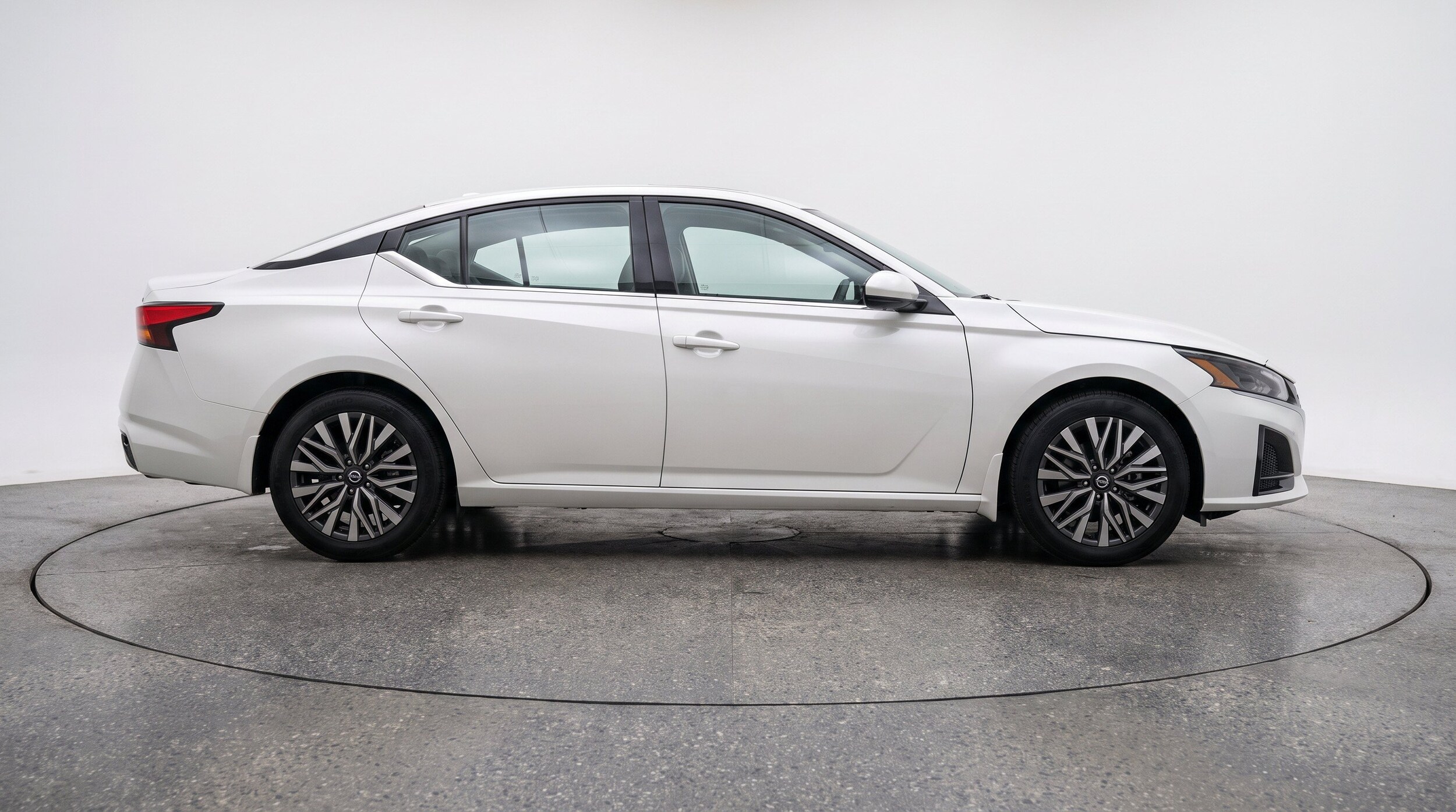 Thumbnail: 2025 Nissan Altima - 11