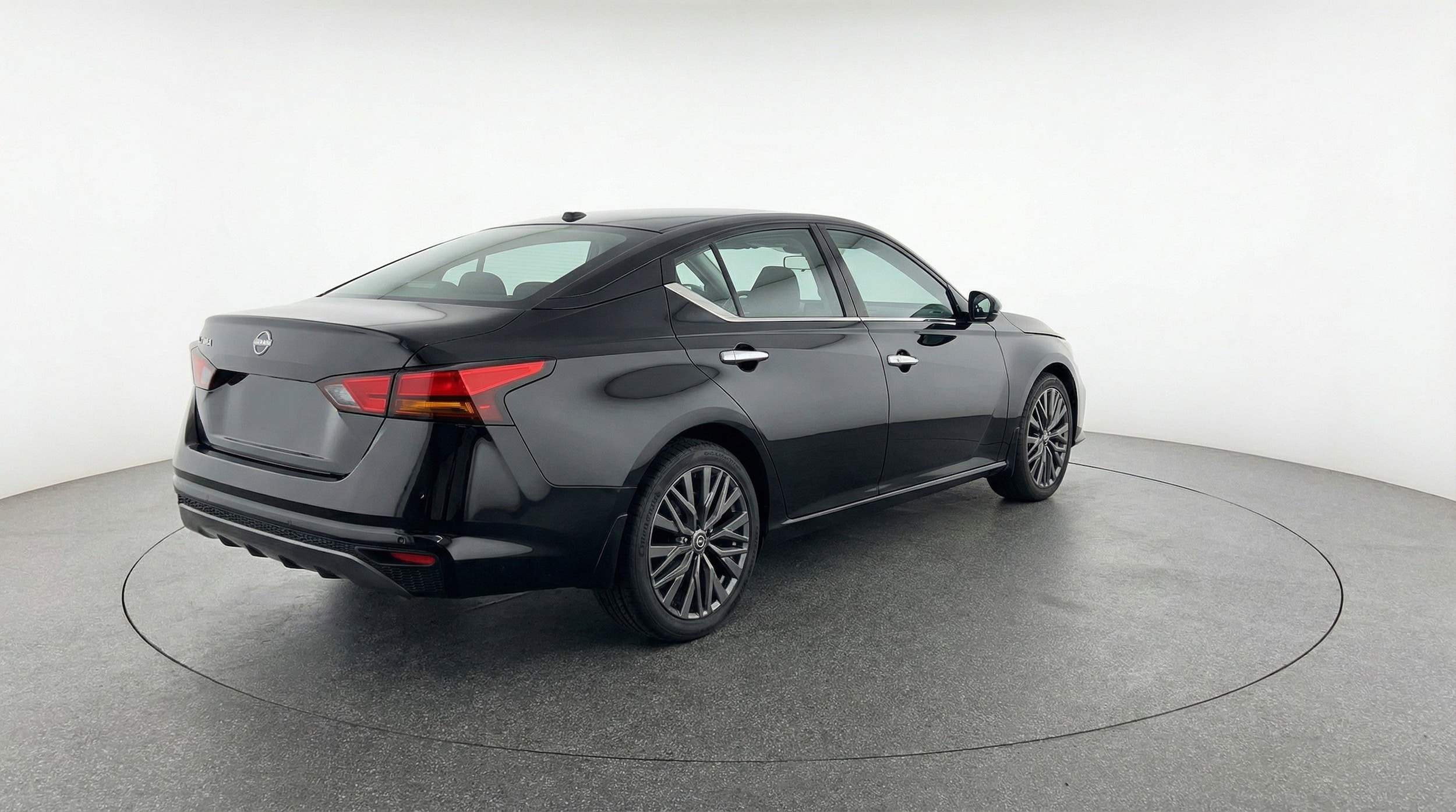 Thumbnail: 2025 Nissan Altima - 9