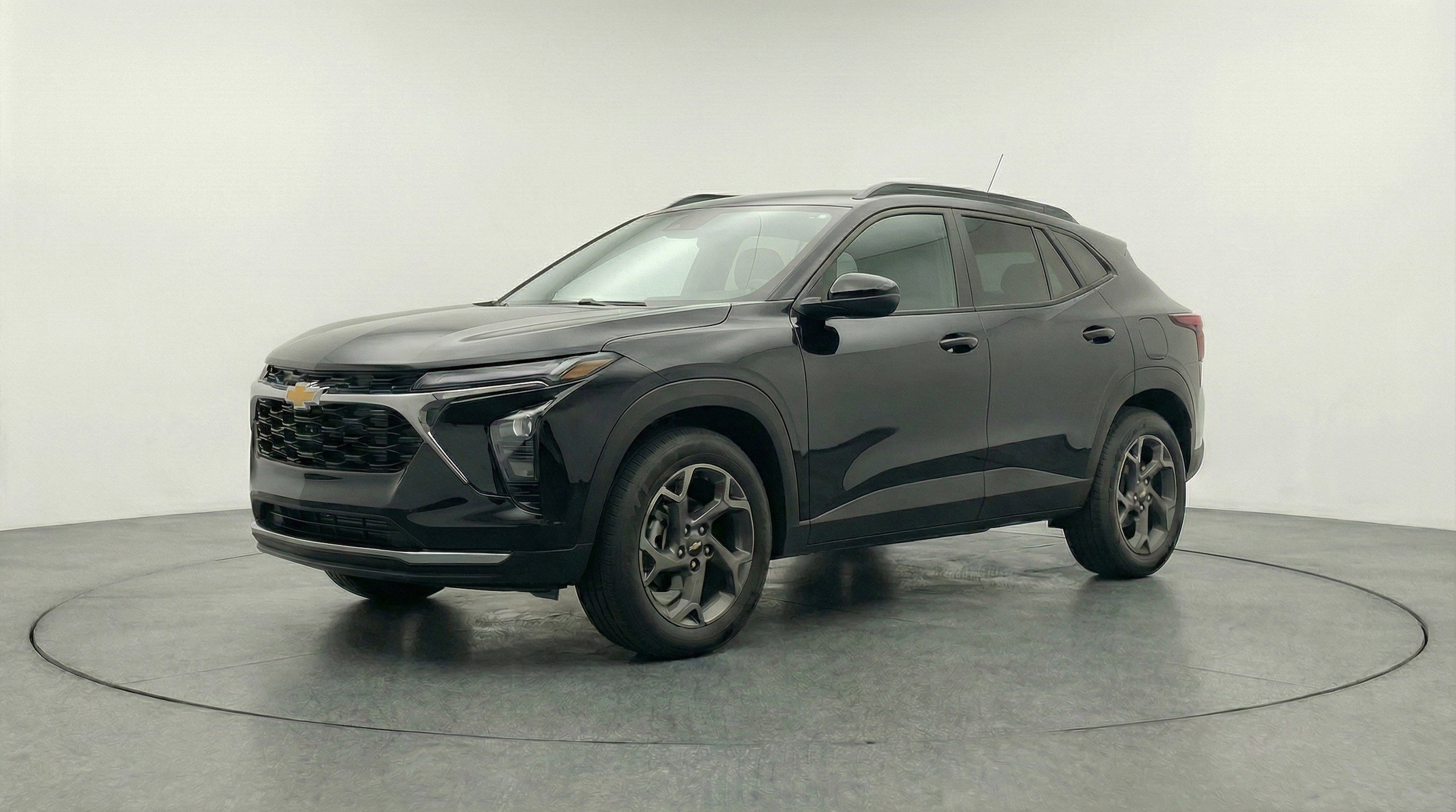 Thumbnail: 2025 Chevrolet Trax - 3