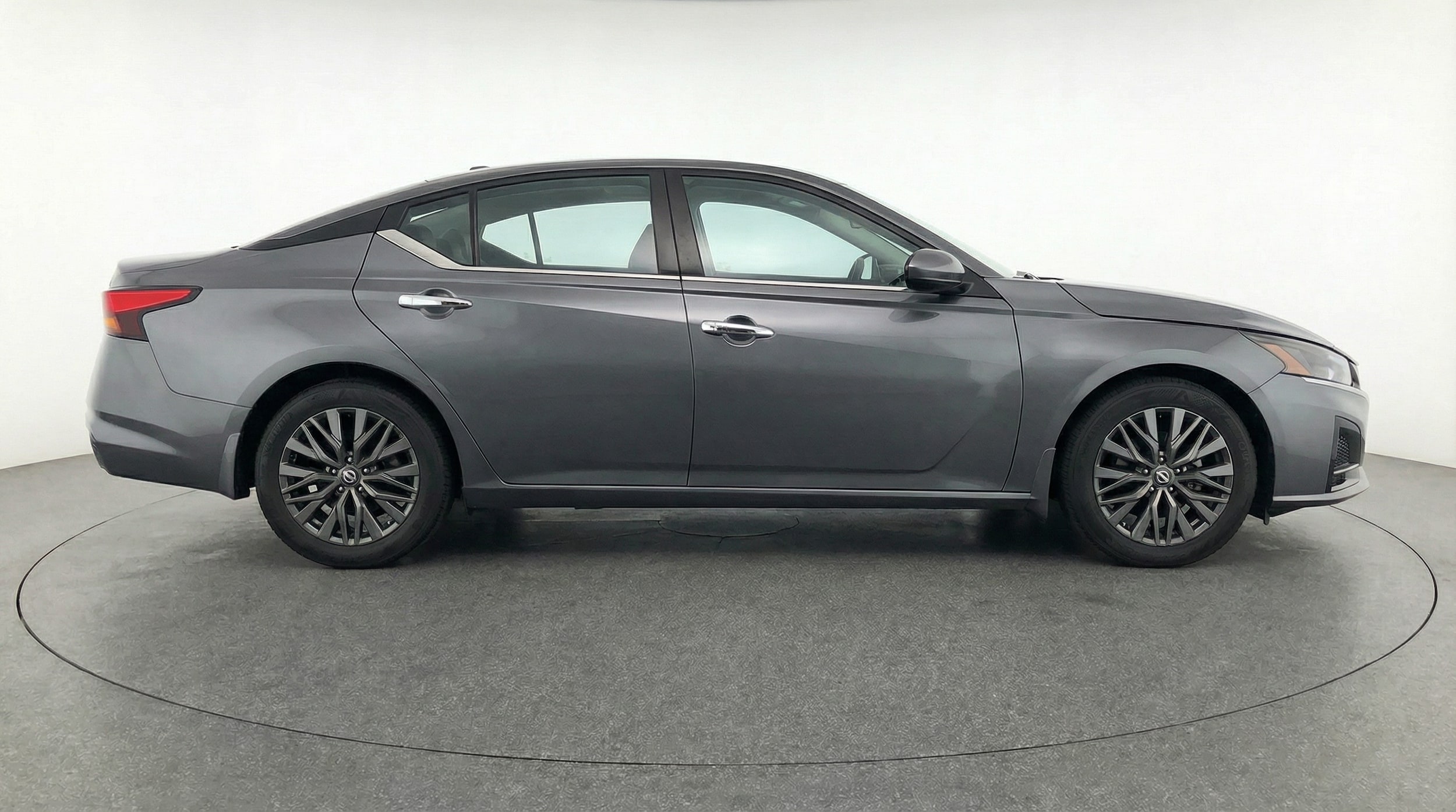 Thumbnail: 2025 Nissan Altima - 8