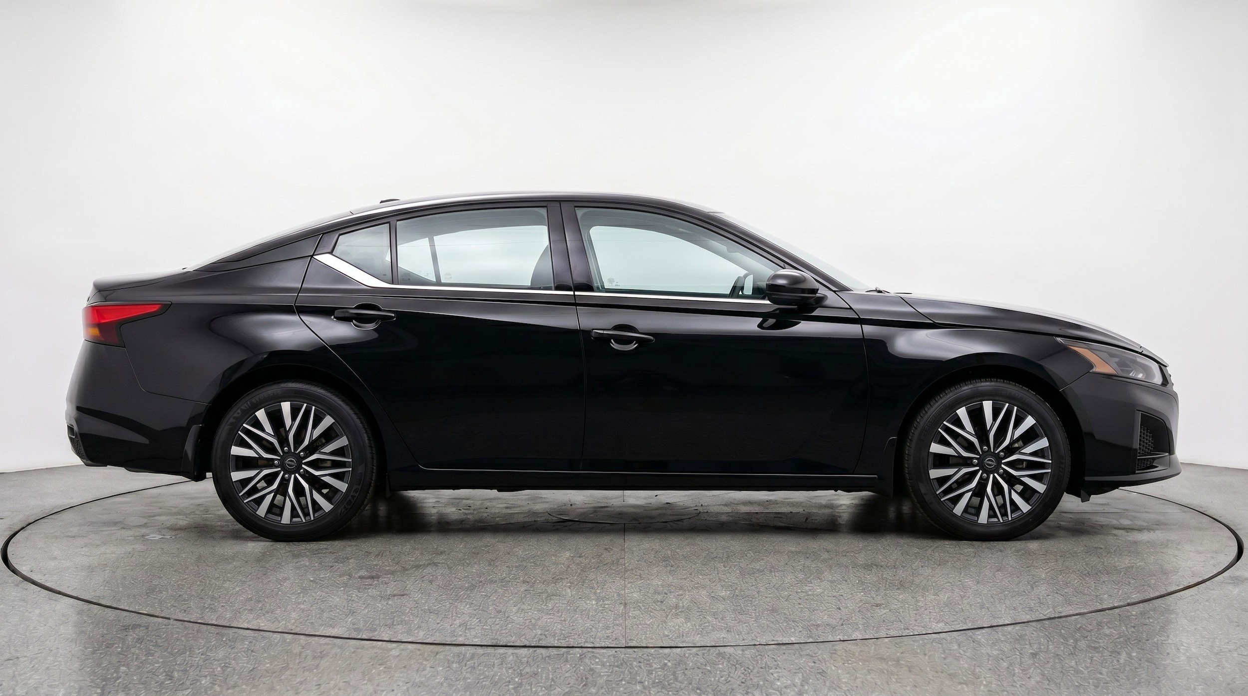 Thumbnail: 2025 Nissan Altima - 11