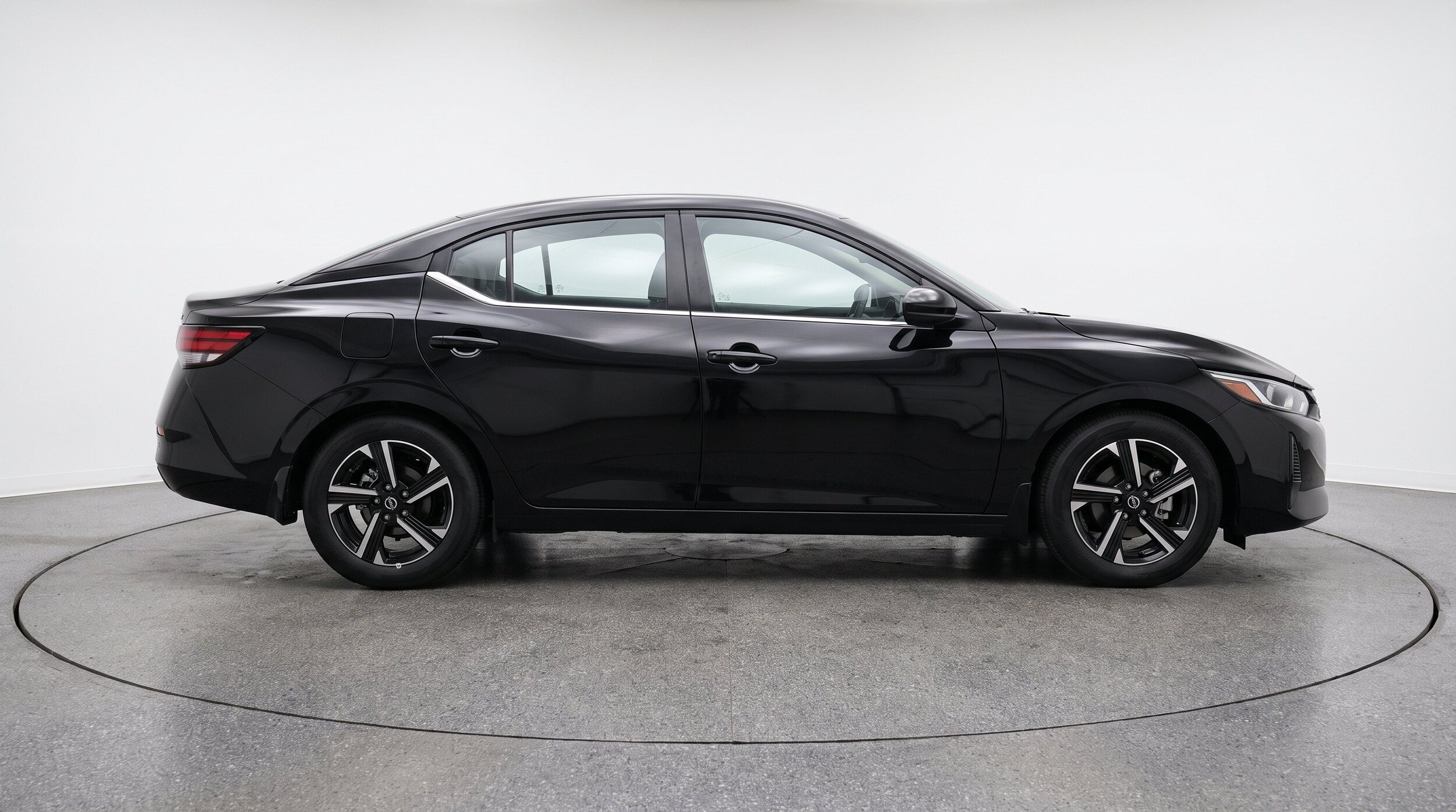 Thumbnail: 2025 Nissan Sentra - 10