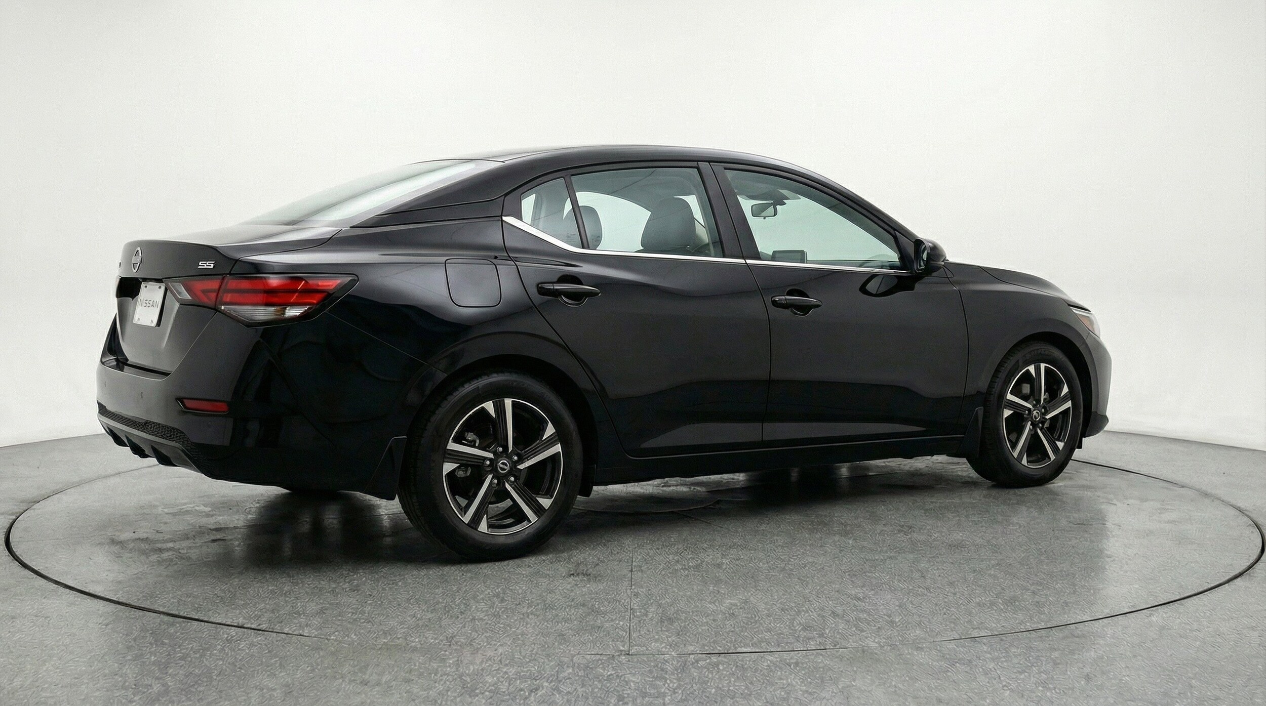Thumbnail: 2025 Nissan Sentra - 9
