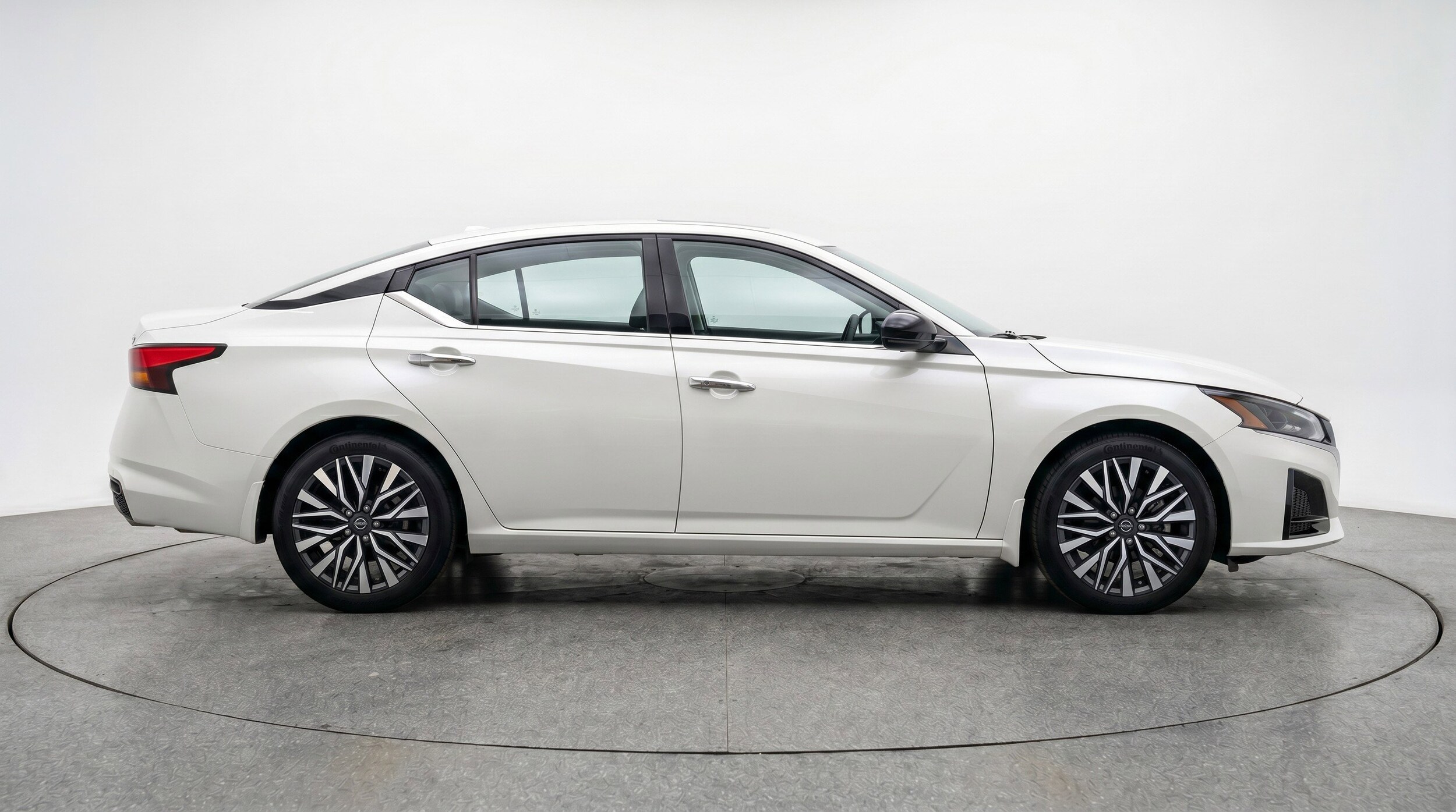 Thumbnail: 2025 Nissan Altima - 11