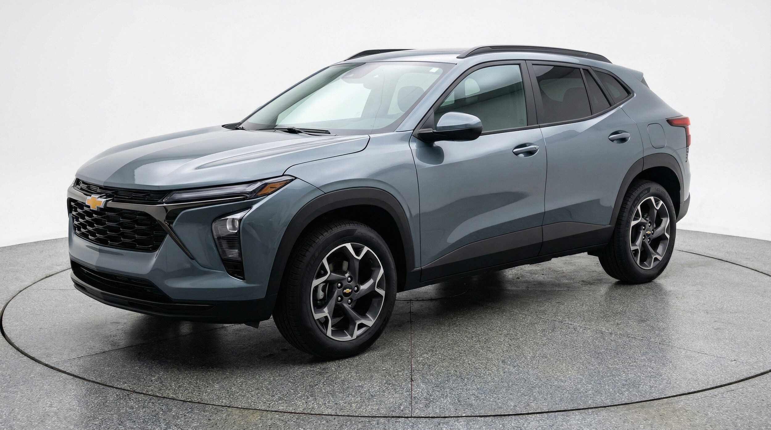 Thumbnail: 2025 Chevrolet Trax - 3