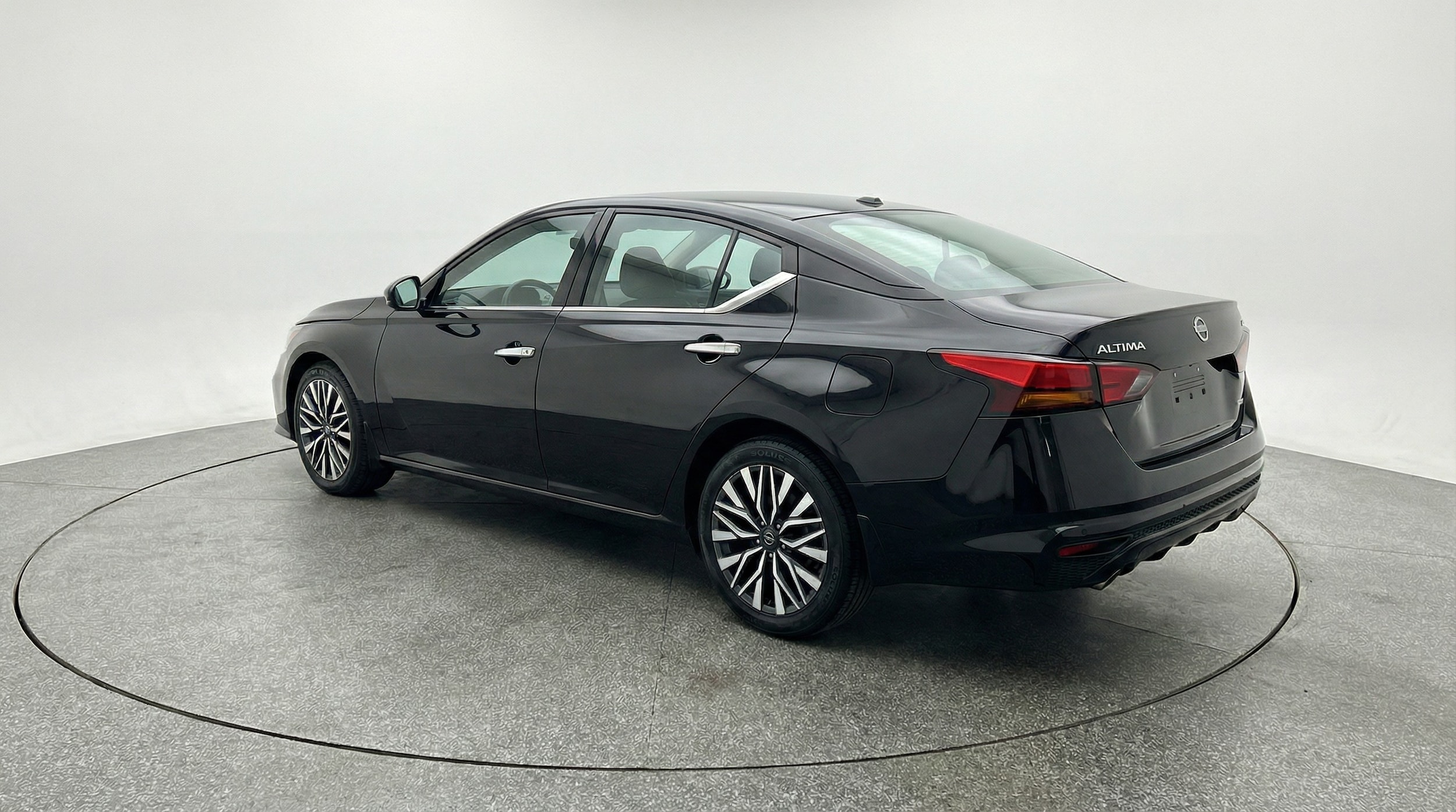 Thumbnail: 2025 Nissan Altima - 5