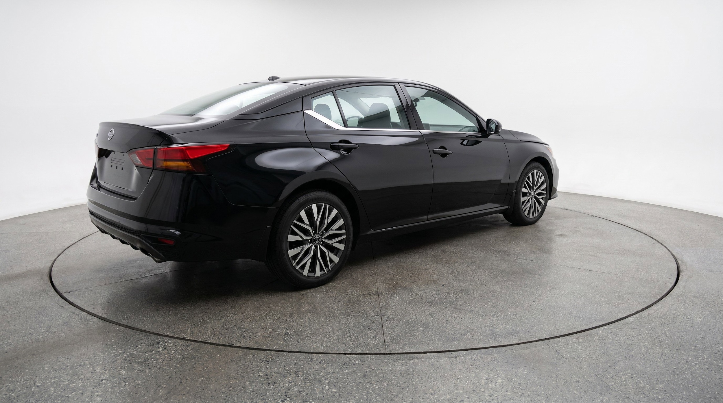 Thumbnail: 2025 Nissan Altima - 9