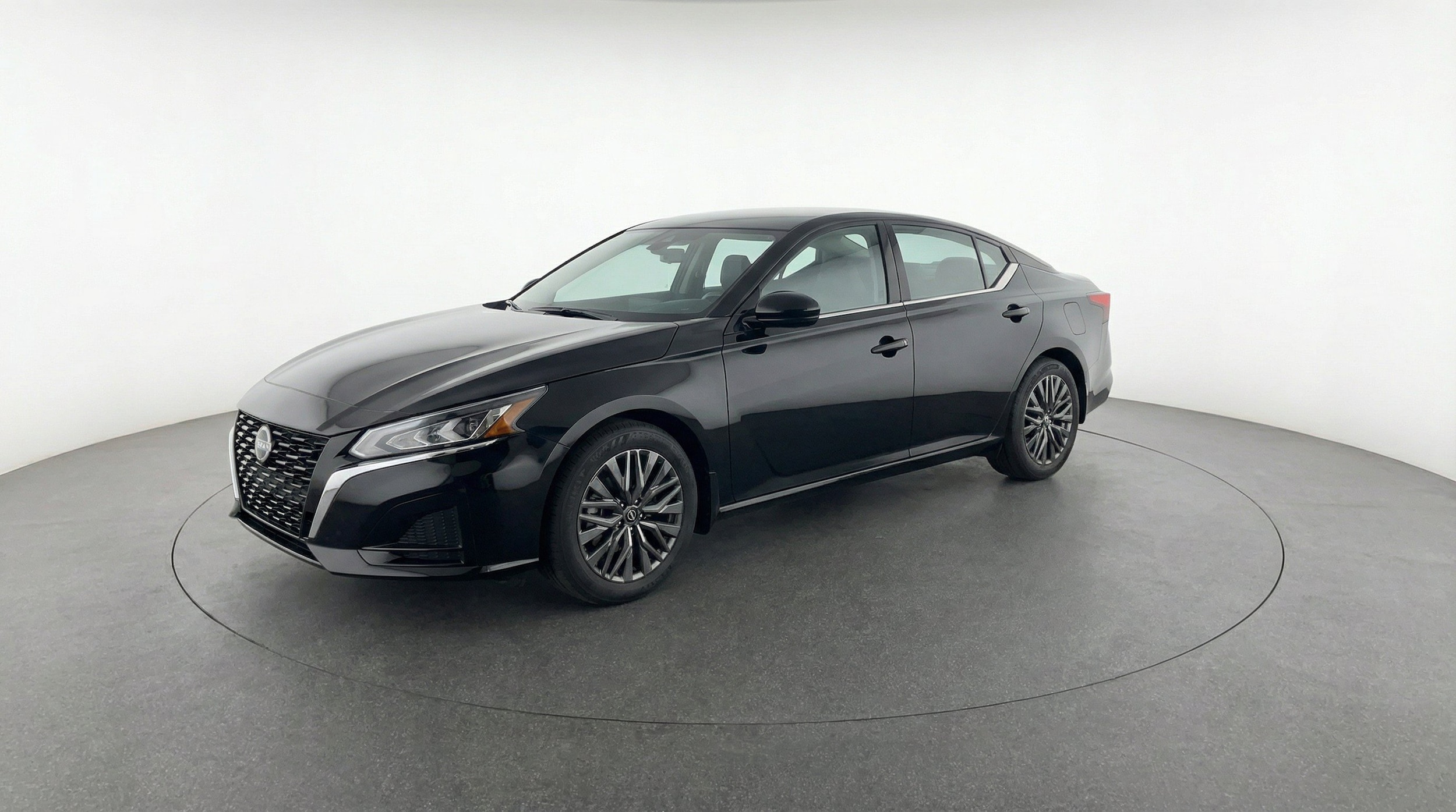 Thumbnail: 2025 Nissan Altima - 3