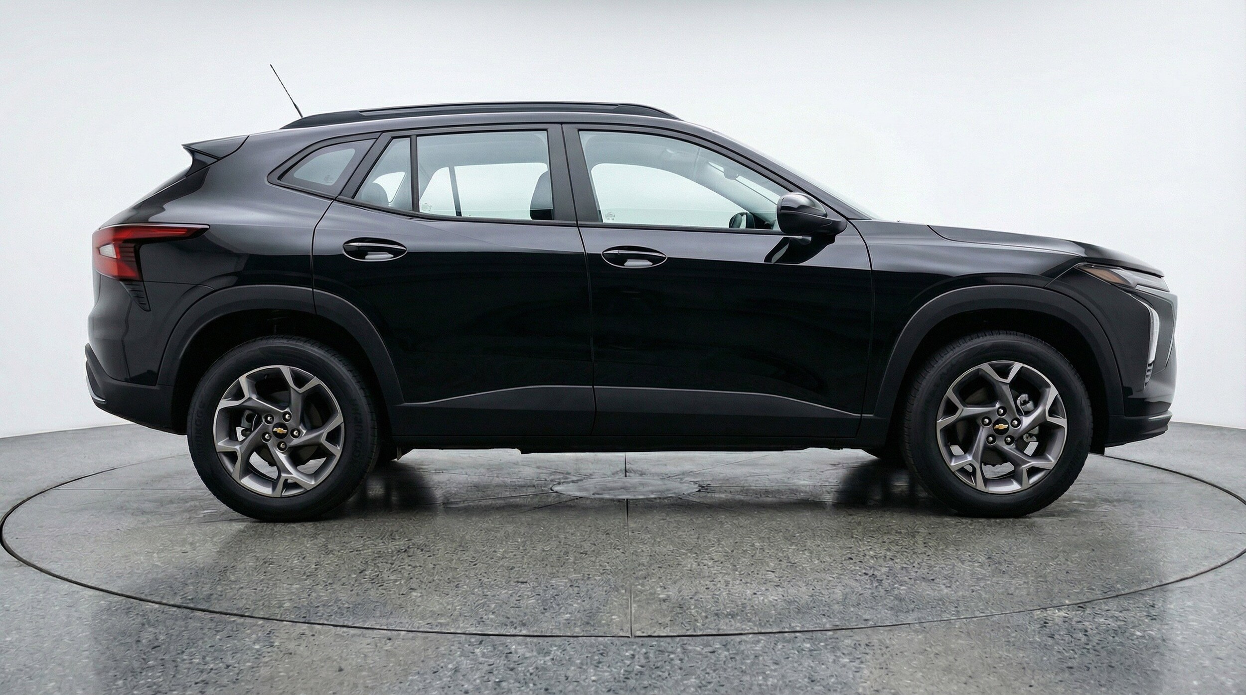 Thumbnail: 2025 Chevrolet Trax - 11