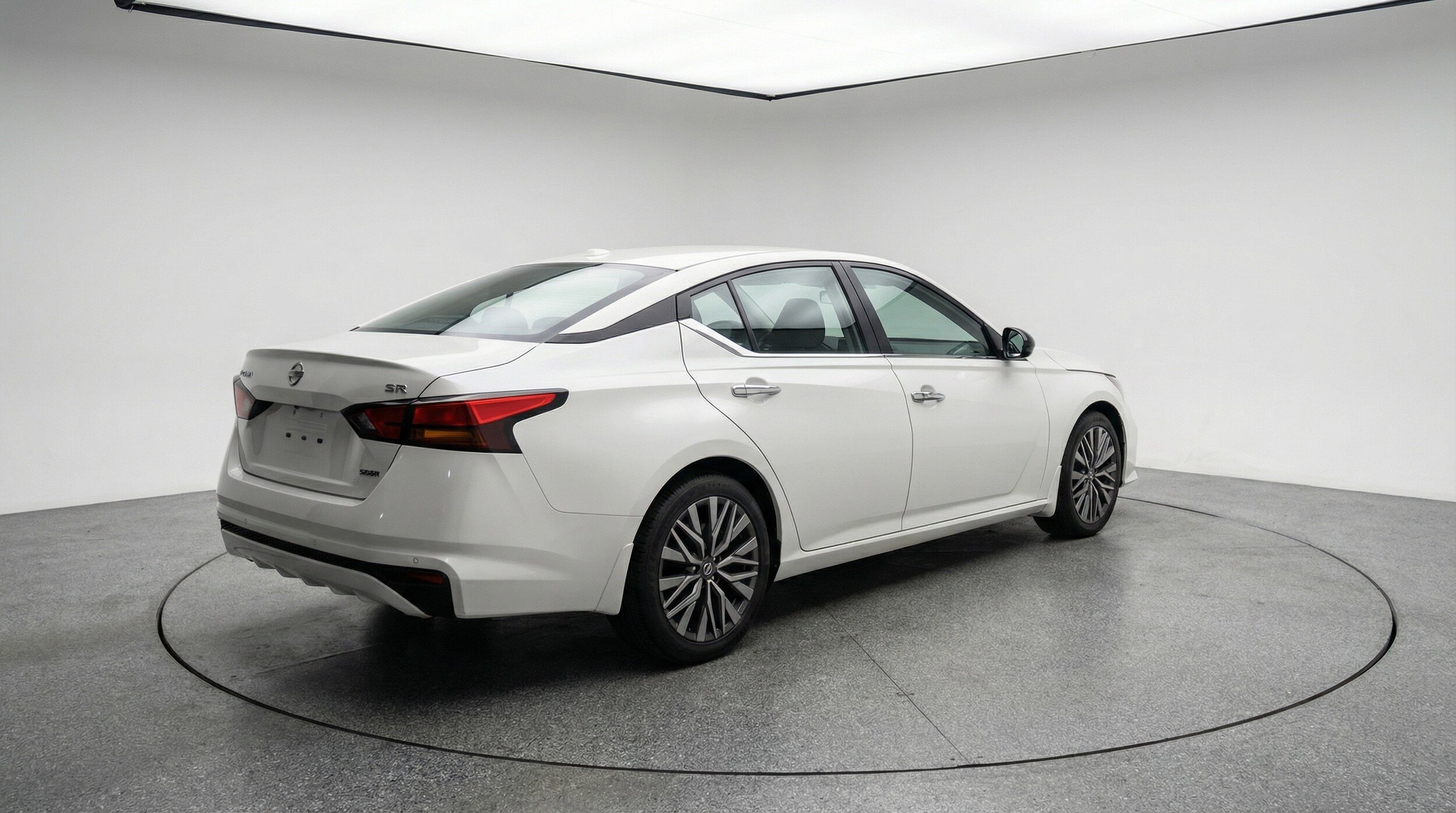 Thumbnail: 2025 Nissan Altima - 9