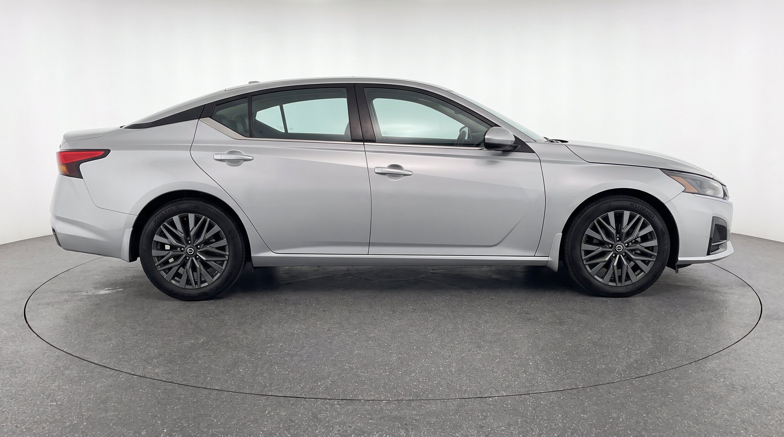 Thumbnail: 2026 Nissan Altima - 10