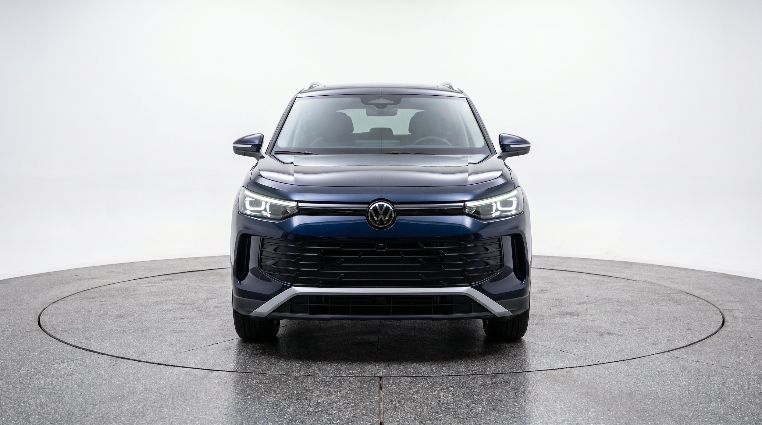 Thumbnail: 2026 Volkswagen Tiguan - 2